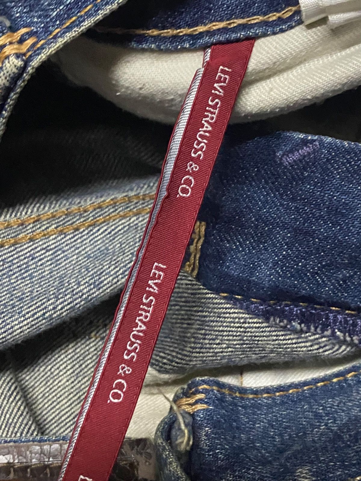 Levi's Vintage Levis Y2K Blue Wash Patches Distressed Loose Jeans Size US 32 / EU 48 - 18 Thumbnail