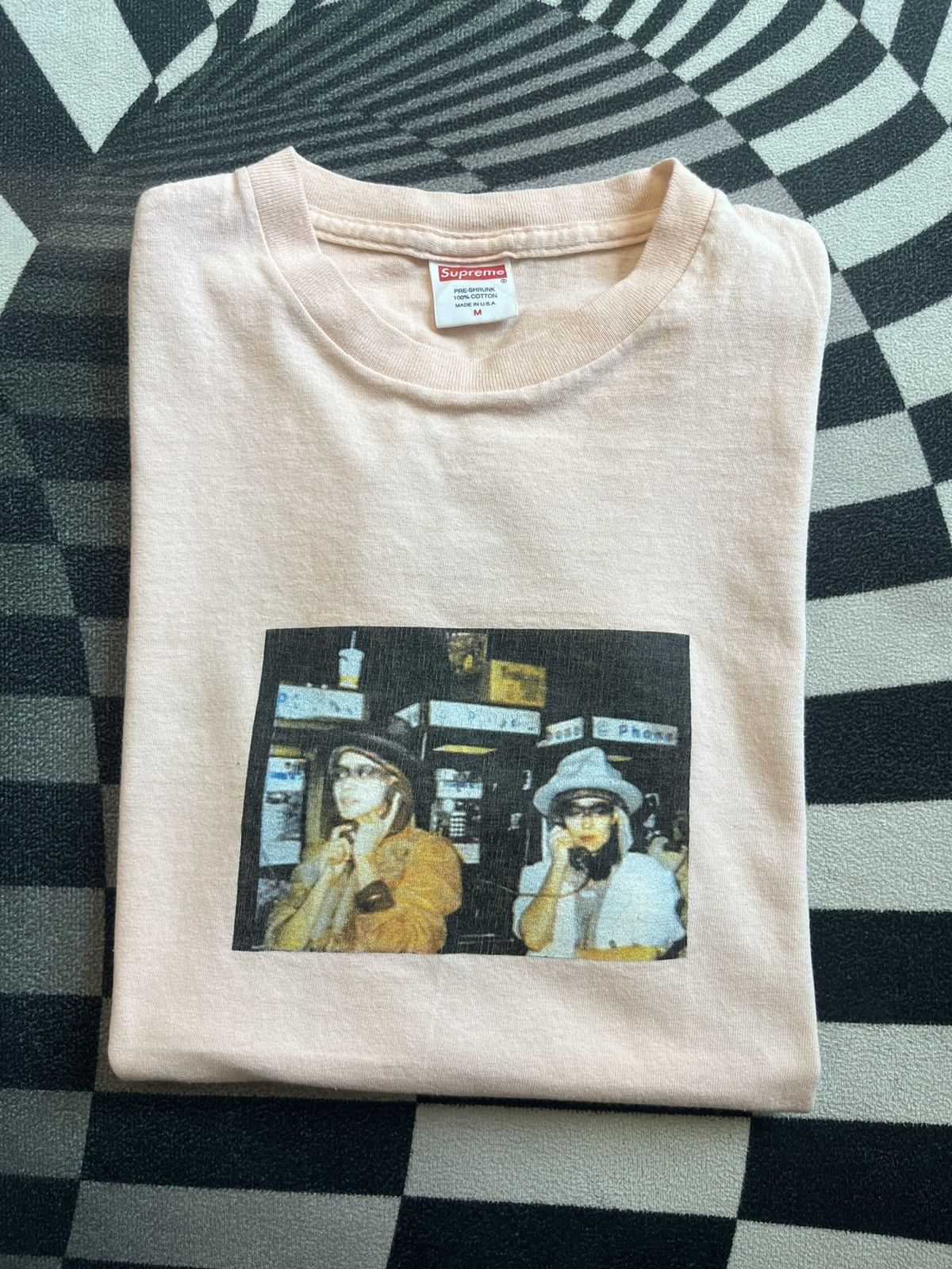 Supreme Supreme Phone Tee Photo Collection 18’s Tshirt Size US M / EU 48-50 / 2 - 1 Thumbnail