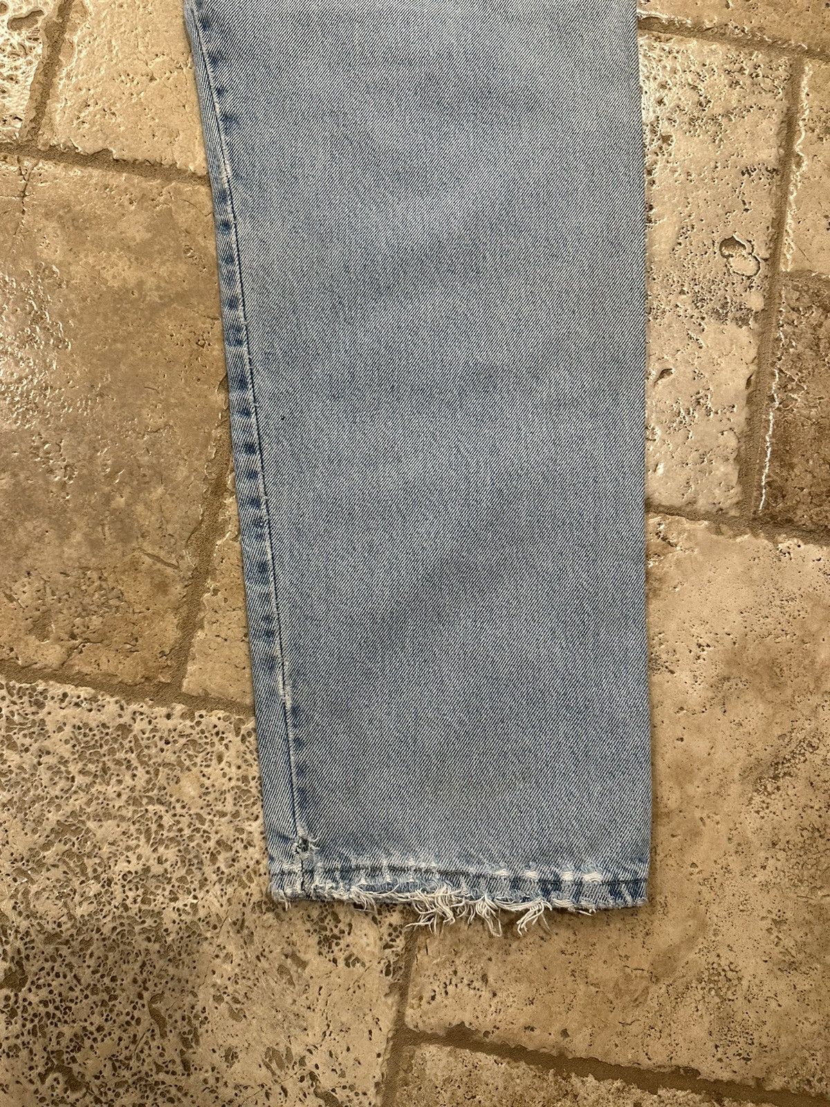 Vintage × Wrangler Vintage Wrangler Painter Distressed Thrashed Blue Denim Jean Size US 38 / EU 54 - 11 Thumbnail