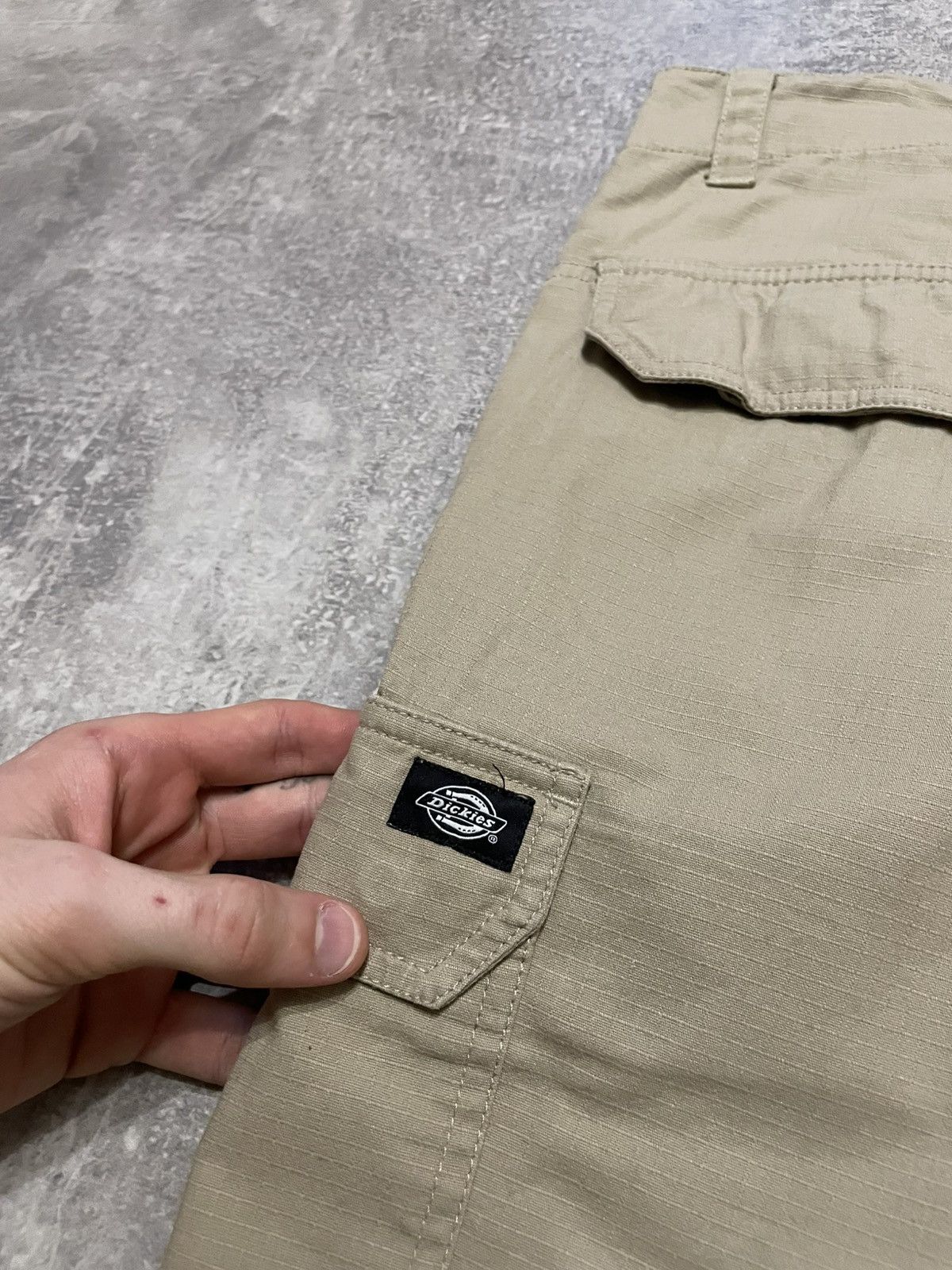 Dickies × Vintage Vintage Dickies Baige Cargo Shorts Size 30 Size US 30 / EU 46 - 14 Thumbnail
