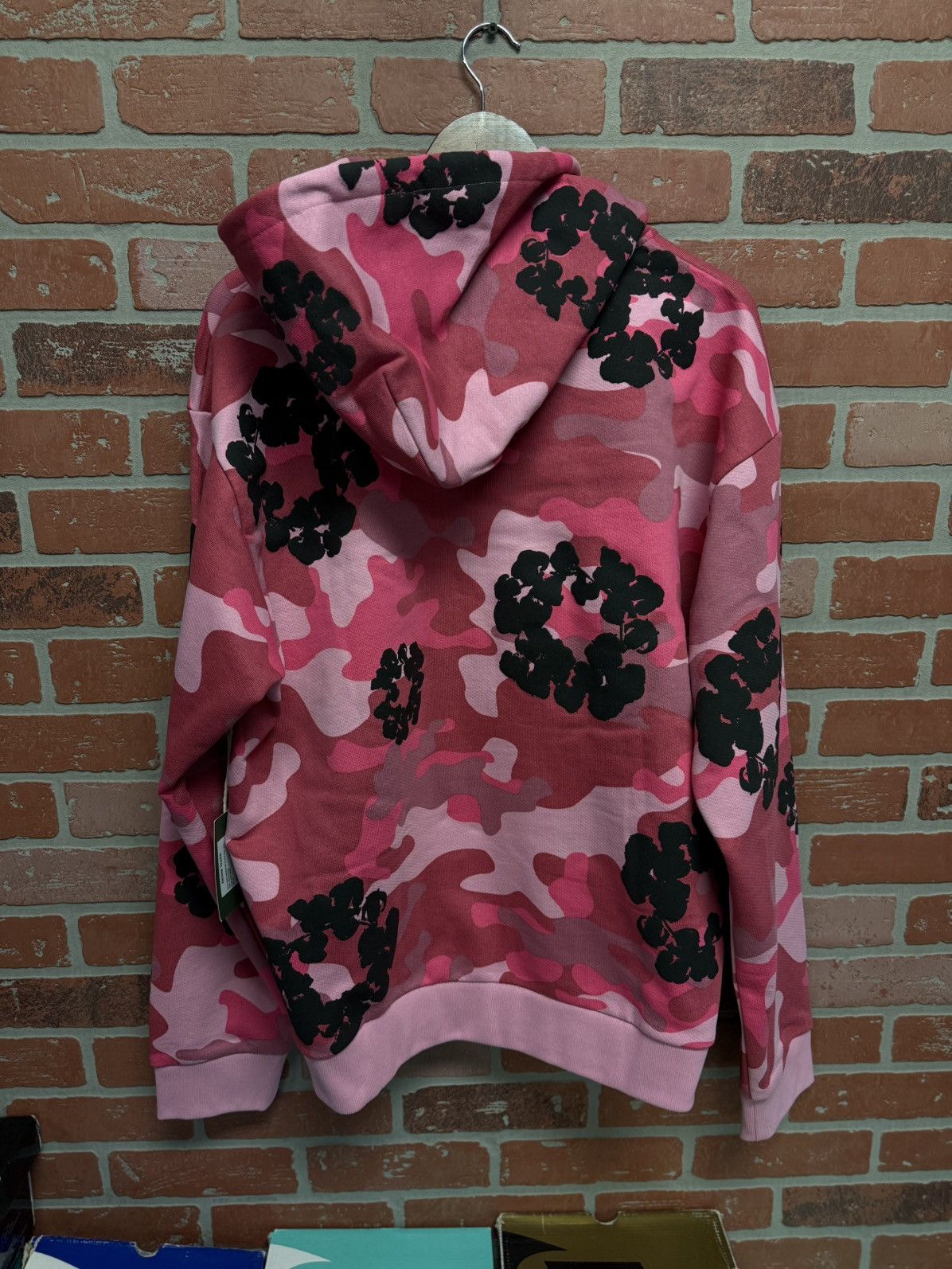 DENIM TEARS Denim Tears Pink Camo Cotton Wreath Zip Up Hoodie XL (NEW) Size US XL / EU 56 / 4 - 6 Thumbnail