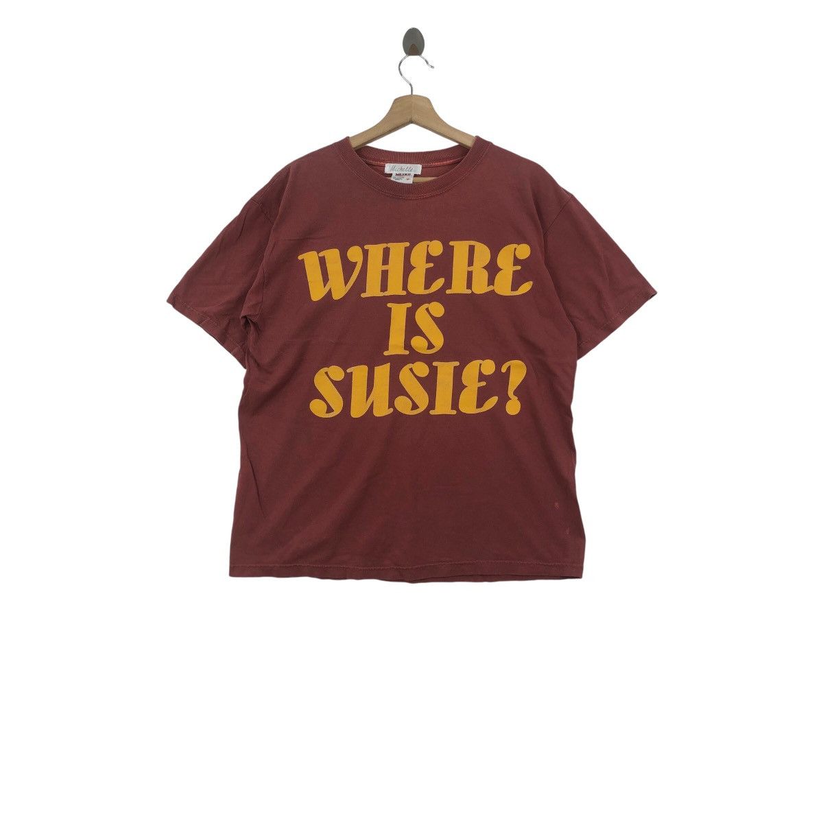 Vintage MOVIE WORDING Where Is Susie Font Logo Faded T-Shirt