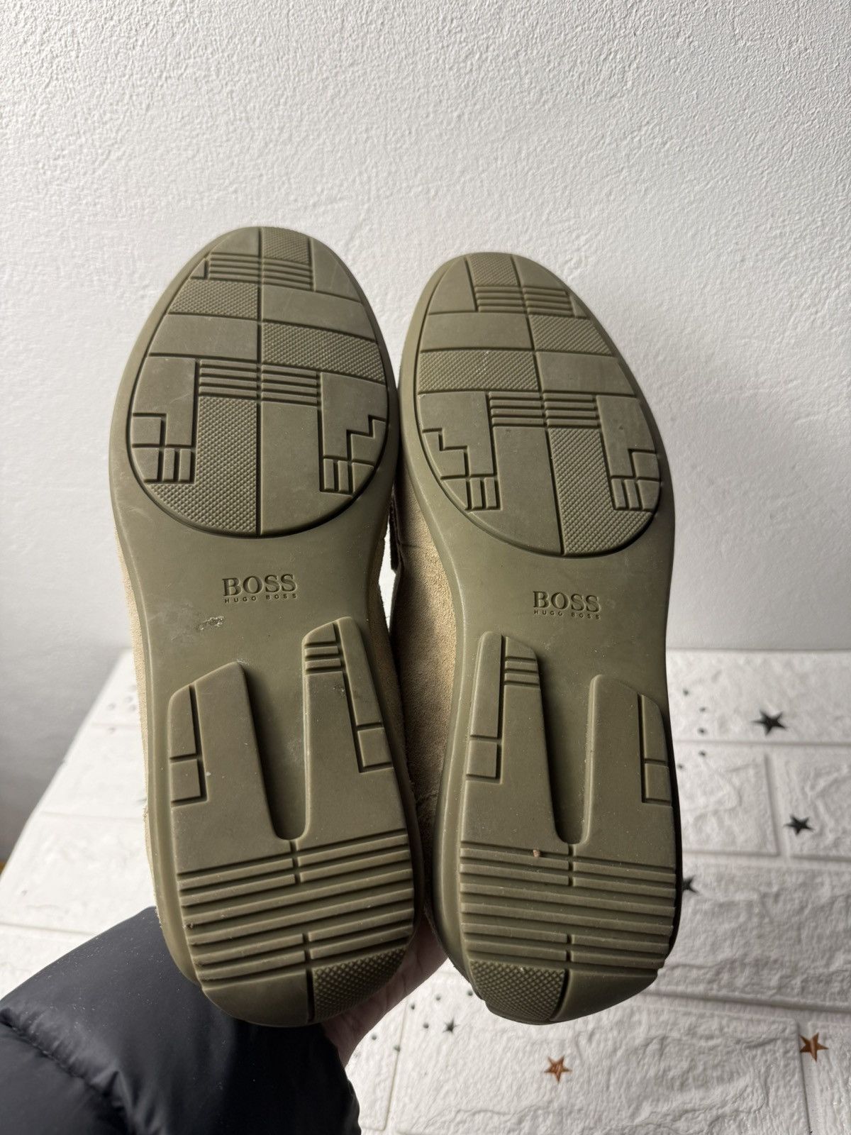 Hugo Boss HUGO BOSS US7 UK6.5 EUR41.5 Suede Shoes Men Beige Size US 7 / EU 40 - 9 Thumbnail