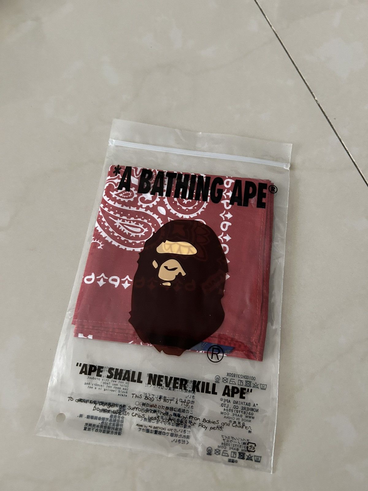 Bape × Levi's Bape x Levis Bandana Size ONE SIZE - 1 Thumbnail