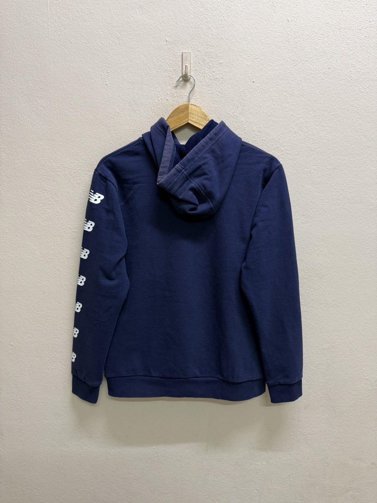 New Balance New Balance Graphic Sleeve Pullover Sweater Hoodie Size US S / EU 44-46 / 1 - 18 Thumbnail