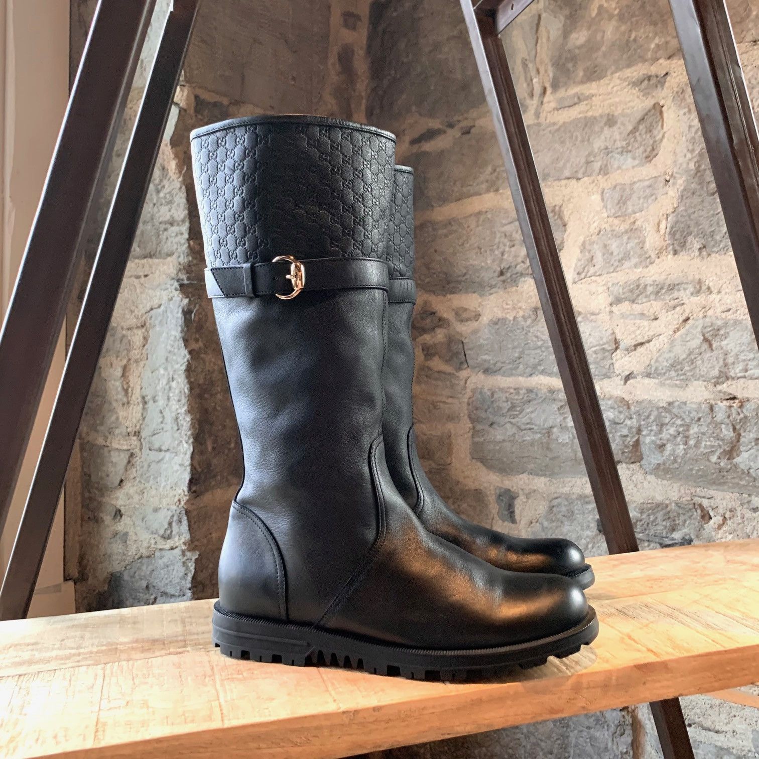 Gucci Gucci Black Leather Microguccissima Pull-on Boots Size US 7.5 / IT 37.5 - 1 Thumbnail