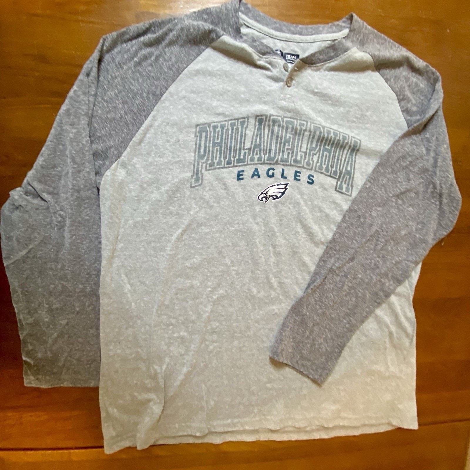 NFL Philadelphia Eagles men’s XXL Long Sleeve Shirt Football Size US XL / EU 56 / 4 - 2 Thumbnail