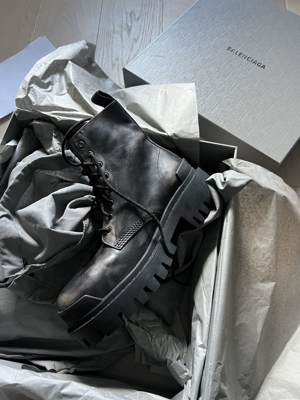 Balenciaga 🔥WORN OUT Strike Boots in Black Size US 6 / EU 39 - 4 Thumbnail