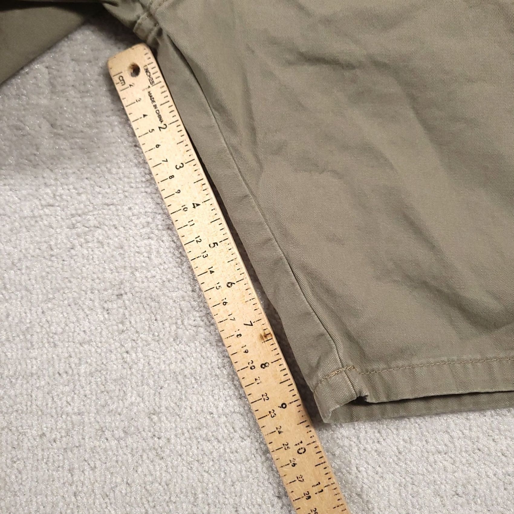 Wrangler Wrangler Cargo Shorts Size 38 Olive Green Flat Front Casual Outdoors High Rise Mens Volumized Pockets Chino 10in Inseam Regular Rise Size US 38 / EU 54 - 5 Thumbnail