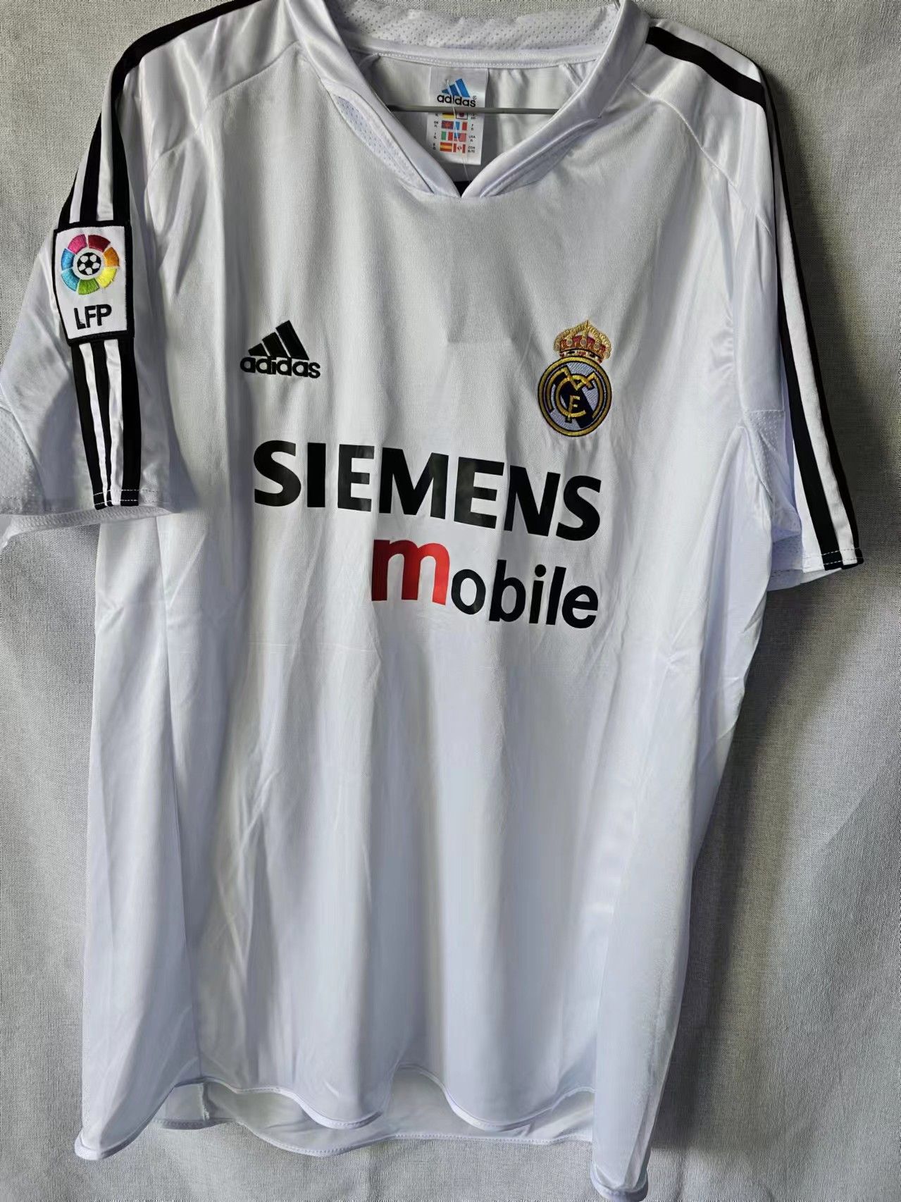 Other 2004 05 Real Madrid #9 Ronaldo Jersey Home L Size US L / EU 52-54 / 3 - 2 Thumbnail