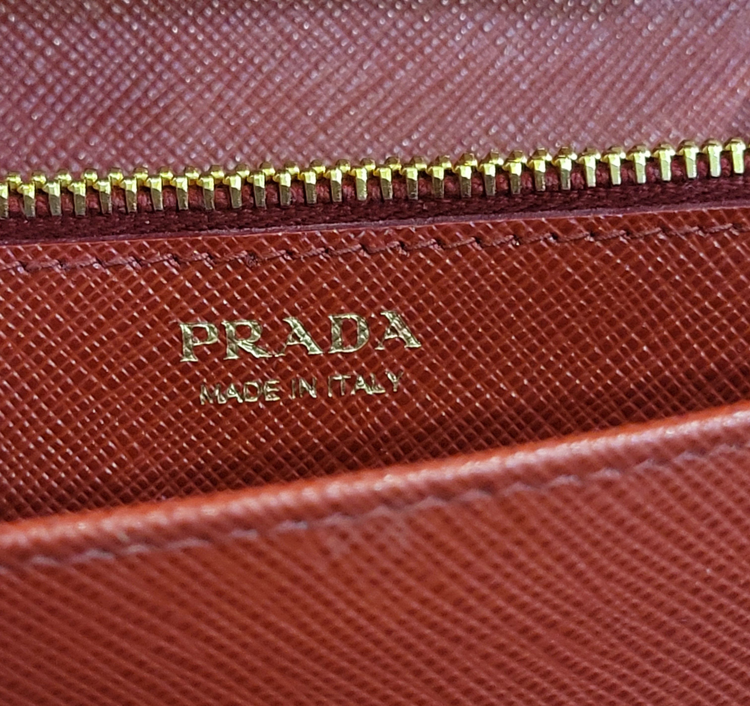 Prada Prada Crossbody Wallet on Chain Saffiano Lux Leather 1BP006 Size ONE SIZE - 9 Thumbnail