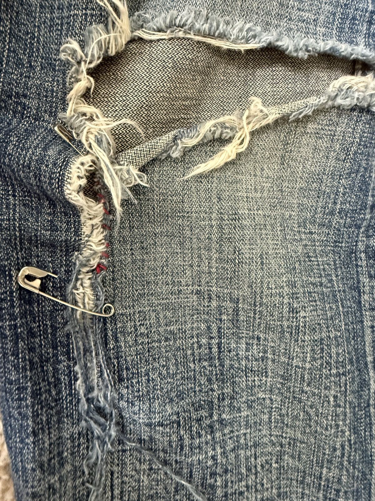 Levi's Vintage Levi’s 501 Distressed Thrashed Denim Size US 30 / EU 46 - 5 Thumbnail