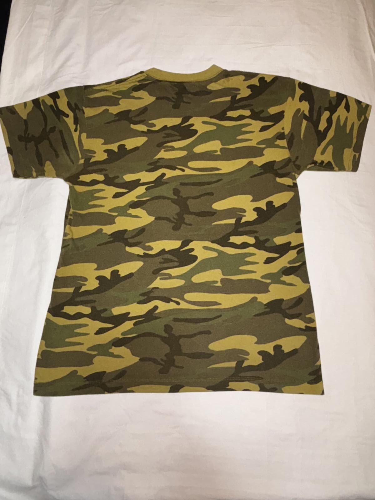 Ben Sherman Vintage Superman Camouflage T-Shirt Size US L / EU 52-54 / 3 - 5 Thumbnail