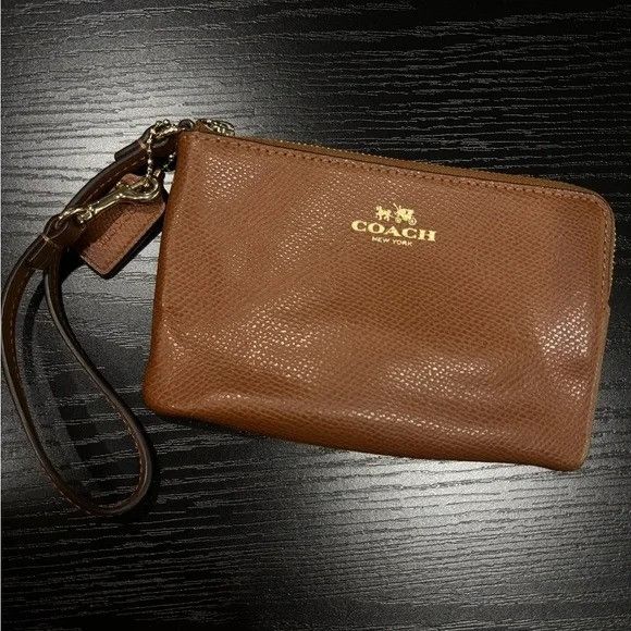 Other Coach Brown Leather Wristlet Wallet Coin Purse Clutch Large Size ONE SIZE - 1 Thumbnail
