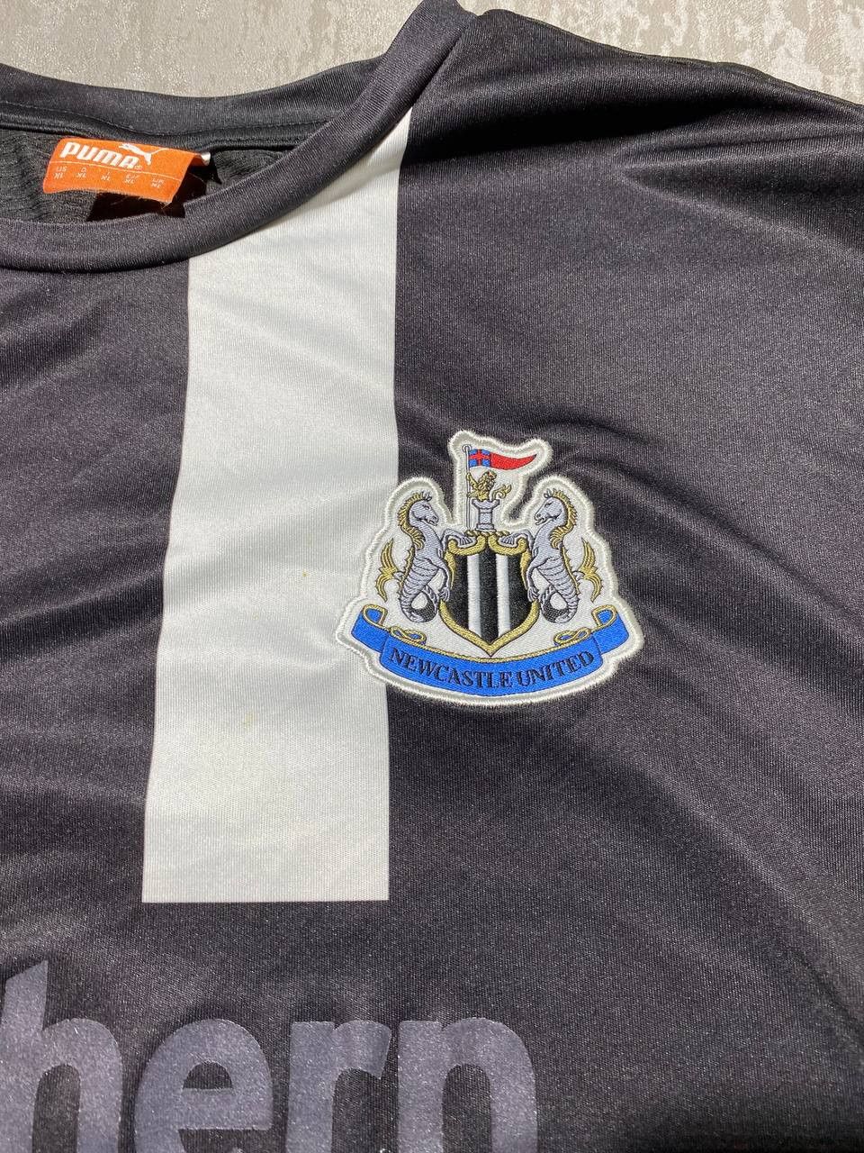 Puma × Vintage Vintage Newcastle United Home Kit 2011/12 Puma Jersey Size US XL / EU 56 / 4 - 5 Thumbnail