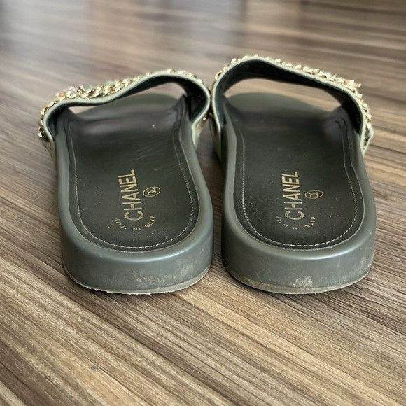Chanel CHANEL RESORT 17 Chain Slide Mule Army Gold Sandals Dangle C Size US 10 / IT 40 - 5 Thumbnail