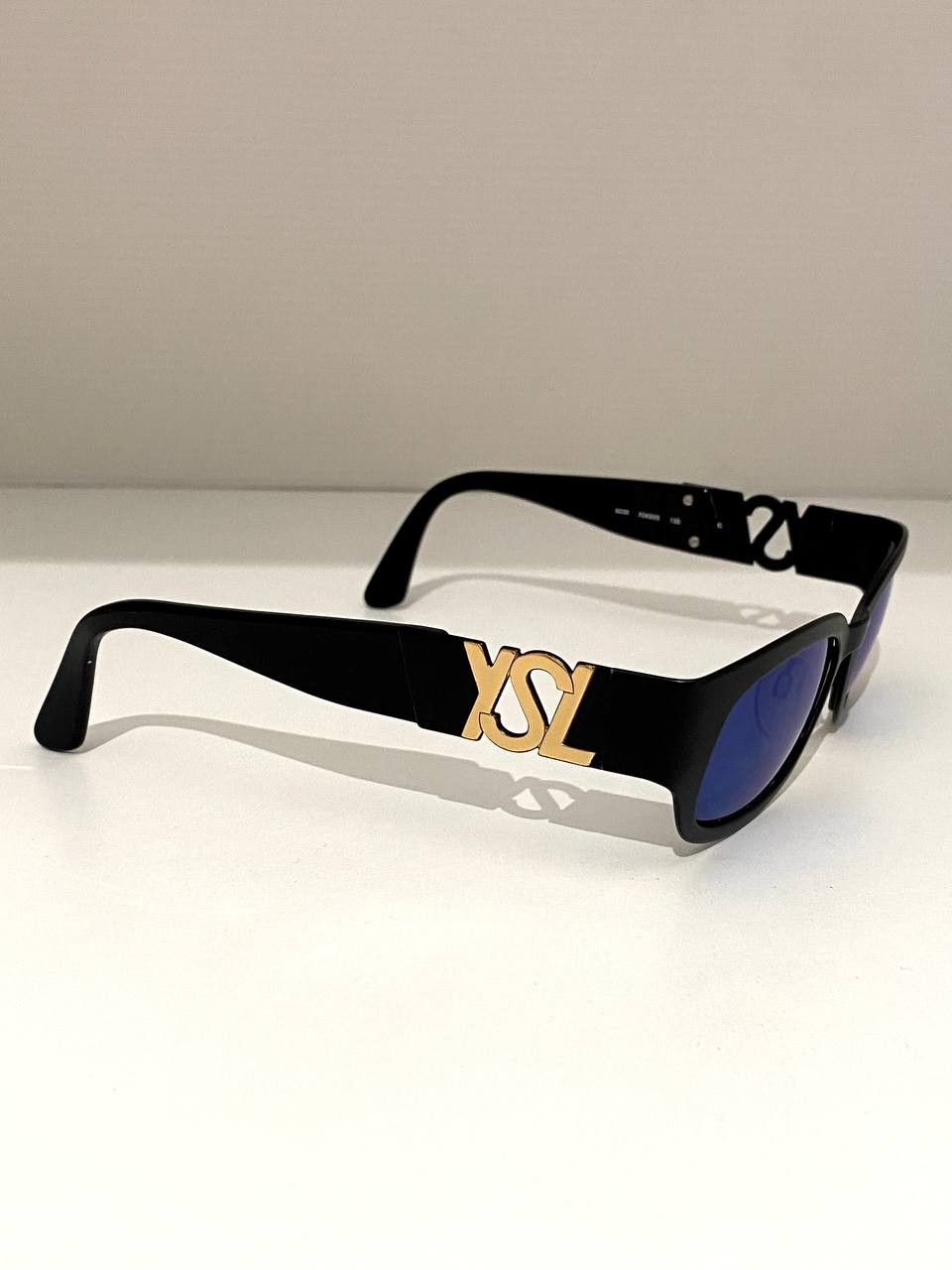 Yves Saint Laurent Yves Saint Laurent YSL Big Gold Logo Black Retro Sunglasses Size ONE SIZE - 7 Thumbnail