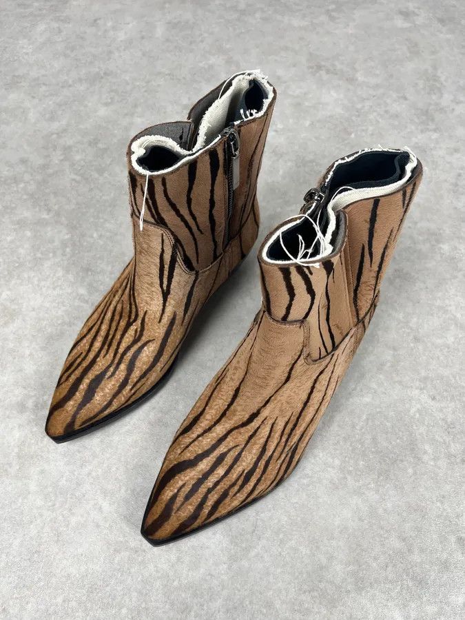 Saint Laurent Paris Saint Laurent Taupe Suede Tiger Stripe Boots Size US 9 / IT 39 - 3 Thumbnail