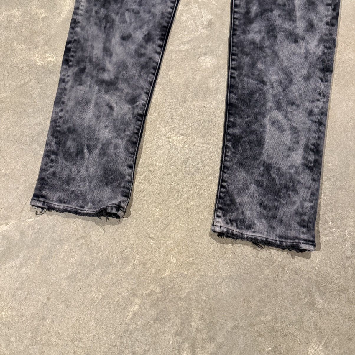 Purple Brand Purple Brand P002 Denim Lavender Tint Black Fade Jeans Size US 40 / EU 56 - 3 Thumbnail