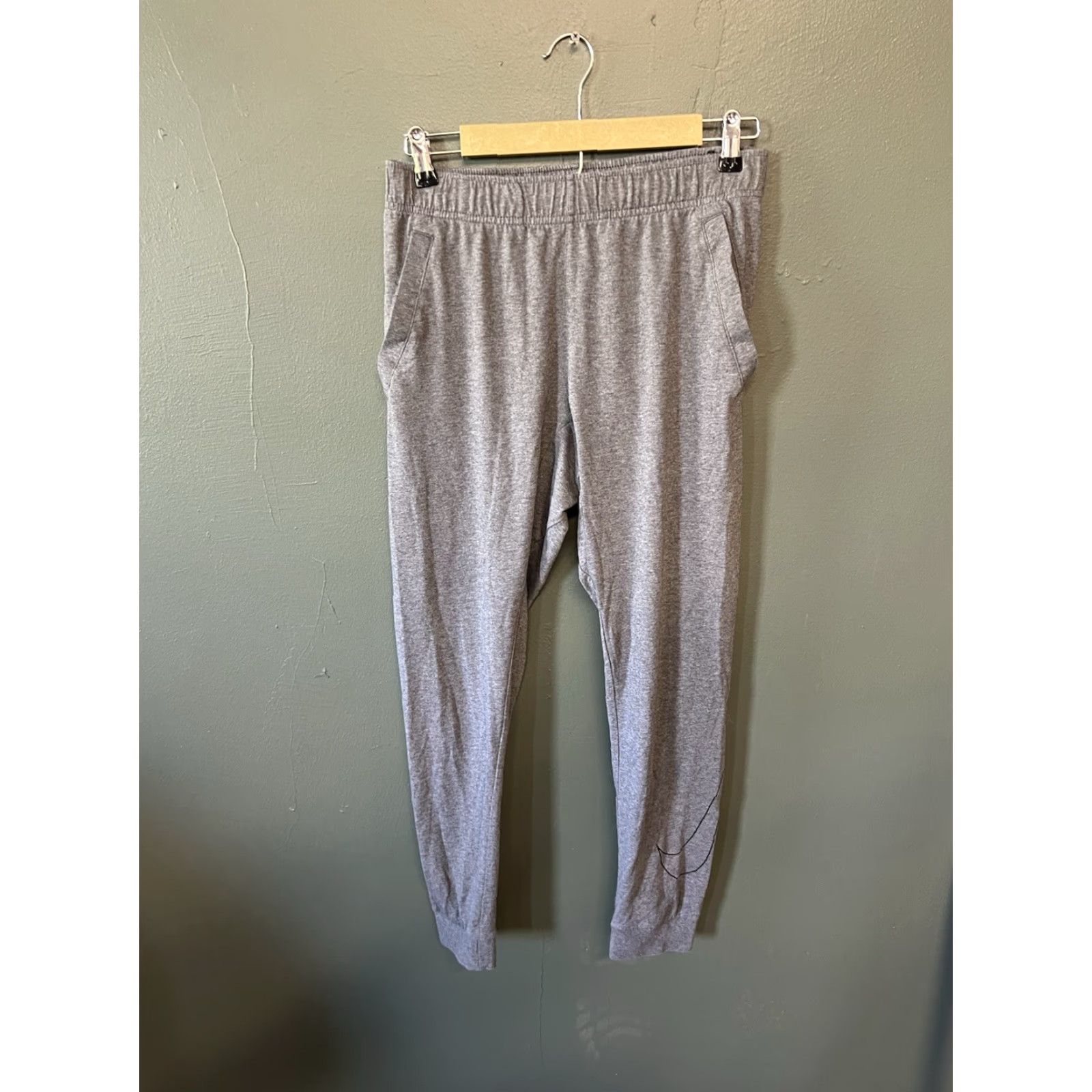 Nike Nike Mens Gray Sweatpants Jogger Dri-fit Size S Pants Activewear Size US 29 - 2 Thumbnail