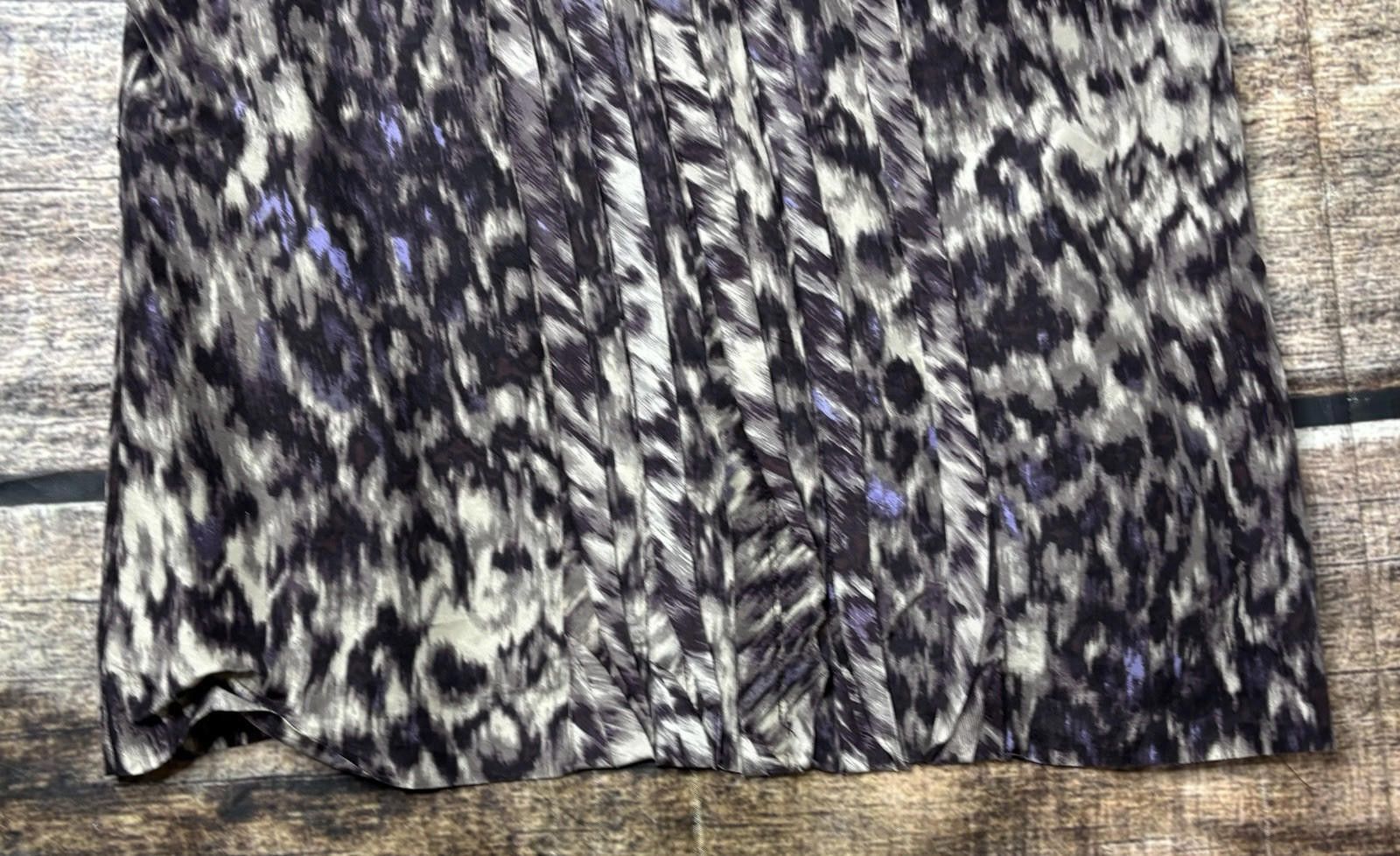 J.Crew J Crew Silk Top Women's 4 Abstract Sleeveless Animal Print Size S / US 4 / IT 40 - 5 Thumbnail