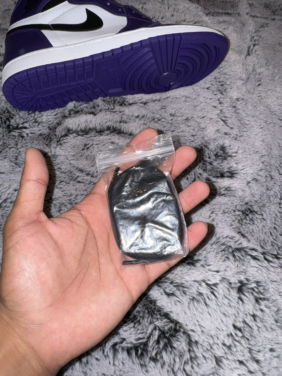 Jordan Brand Jordan 1 Retro High Court Purple Size US 11 / EU 44 - 9 Thumbnail