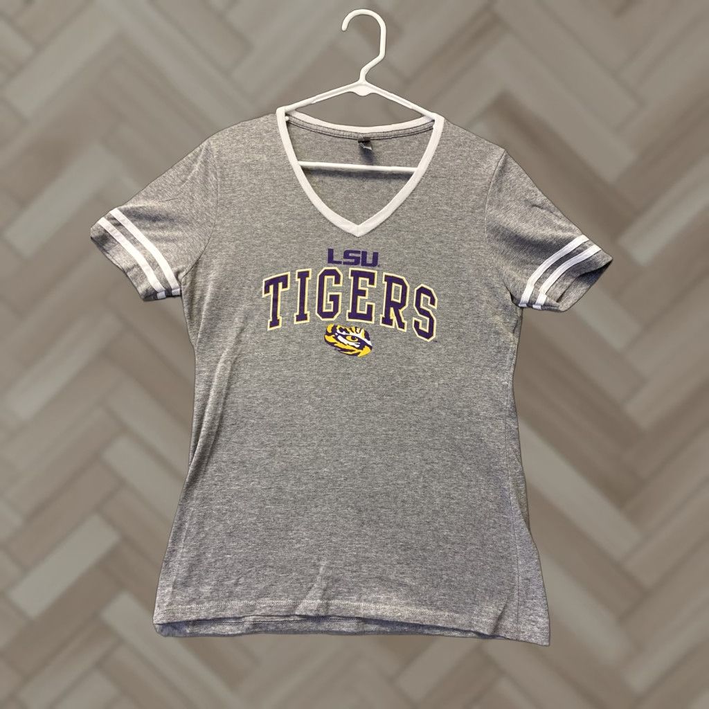 Jerzees Jerzees NFL LSU Tigers Women's T-Shirt M Gray Short Sleeve V-Neck Casual Graphic 2020s Size M / US 6-8 / IT 42-44 - 1 Thumbnail