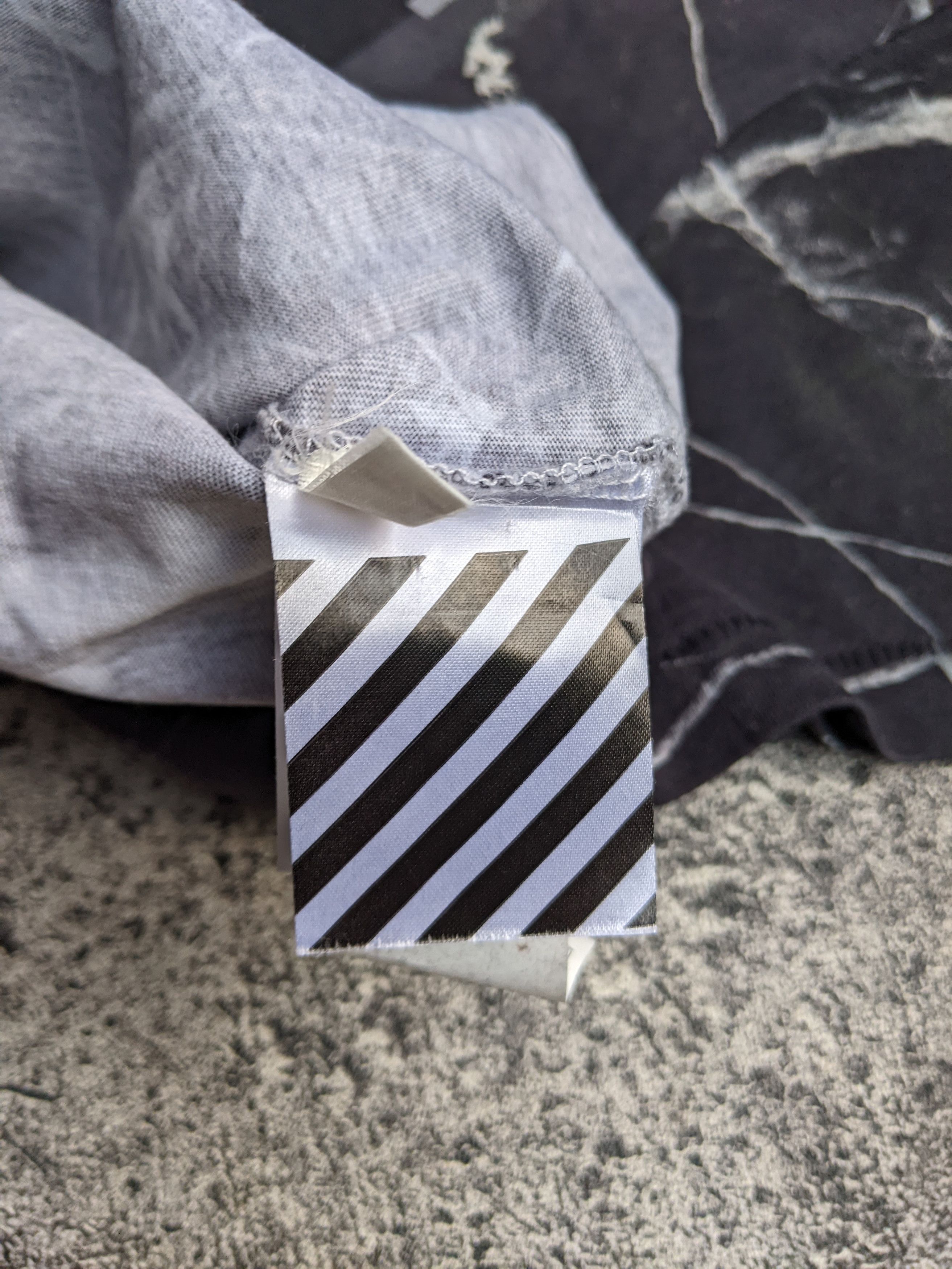 Off-White Off White Marble Caravaggio Size US S / EU 44-46 / 1 - 8 Thumbnail