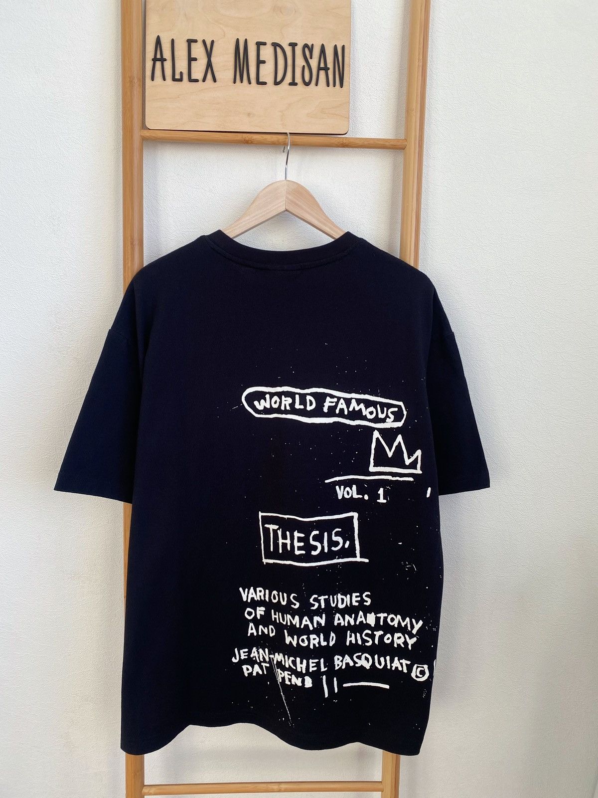 H&M × Jean-Michel Basquiat × Who Decides War WHO DECIDES WAR x BASQUIAT x H&M RELAXED FIT COTTON T-SHIRT Size US L / EU 52-54 / 3 - 15 Thumbnail
