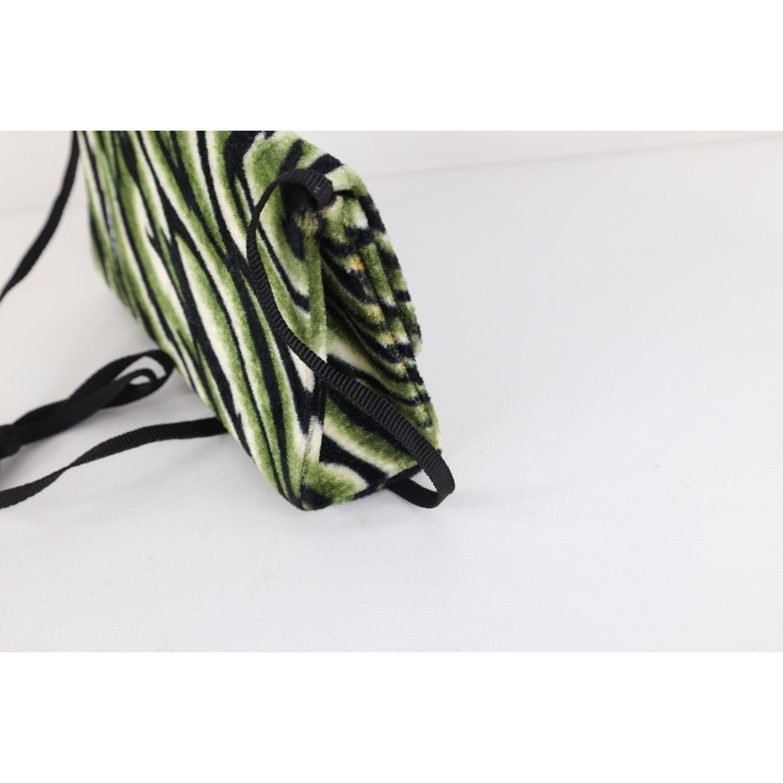 Vintage Vintage 90s Y2K Babydoll Velour Zebra Striped Hand Bag Size ONE SIZE - 5 Thumbnail