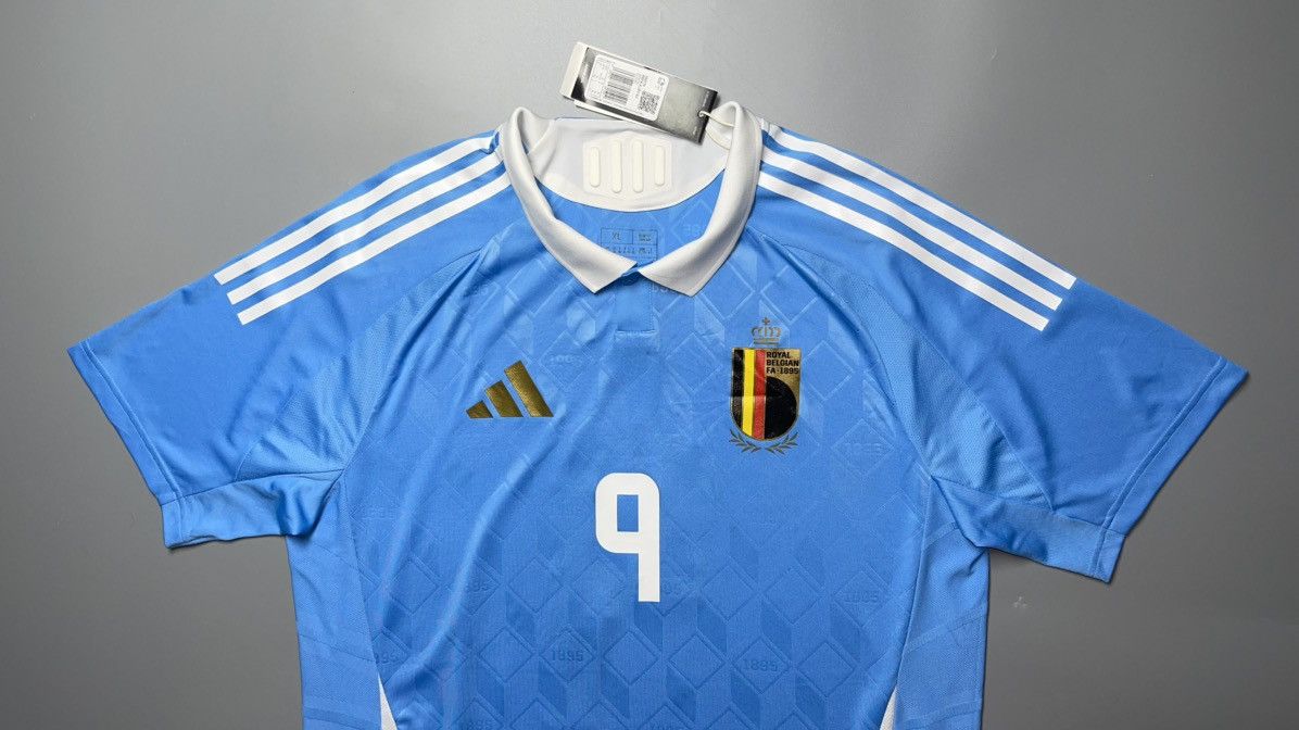 Vintage BELGIUM ADIDAS 2024 EURO FOOTBALL AWAY JERSEY #9 TROSSARD Size US XL / EU 56 / 4 - 3 Thumbnail