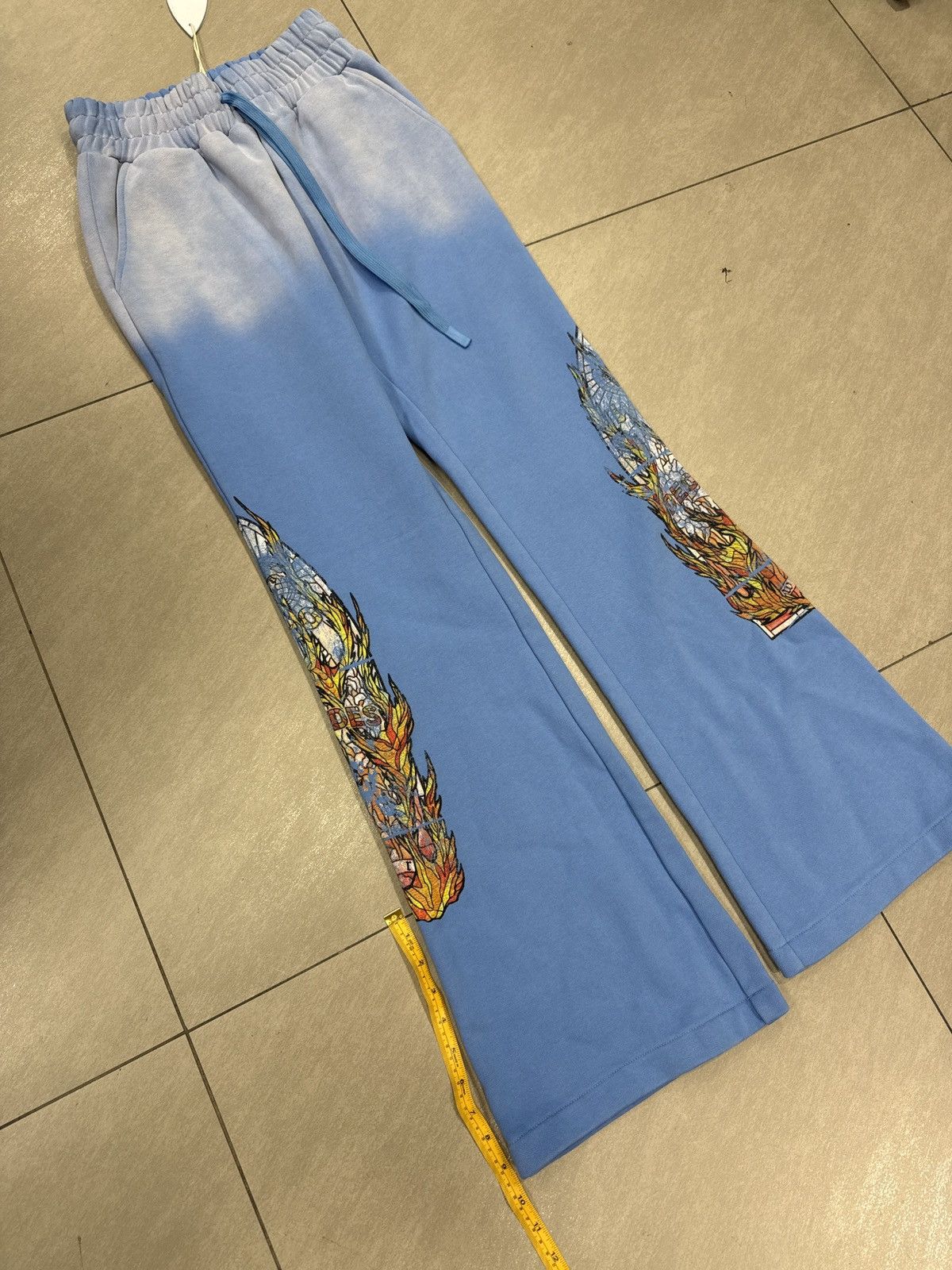 Who Decides War Who Decides War Faded Flame Glass X-Small Size US 28 / EU 44 - 6 Thumbnail