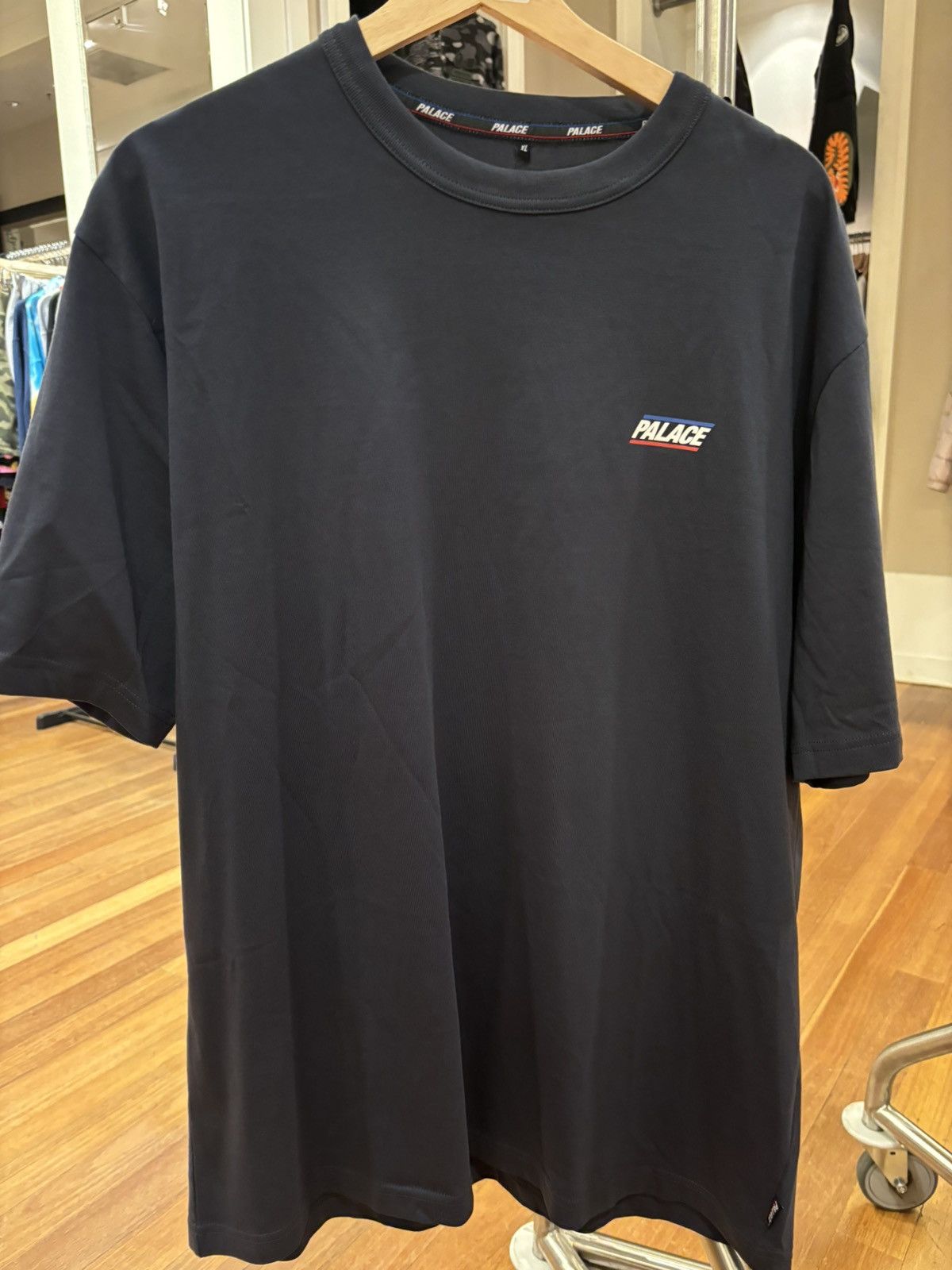 Palace Palace Navy TShirt Size US XL / EU 56 / 4 - 1 Thumbnail
