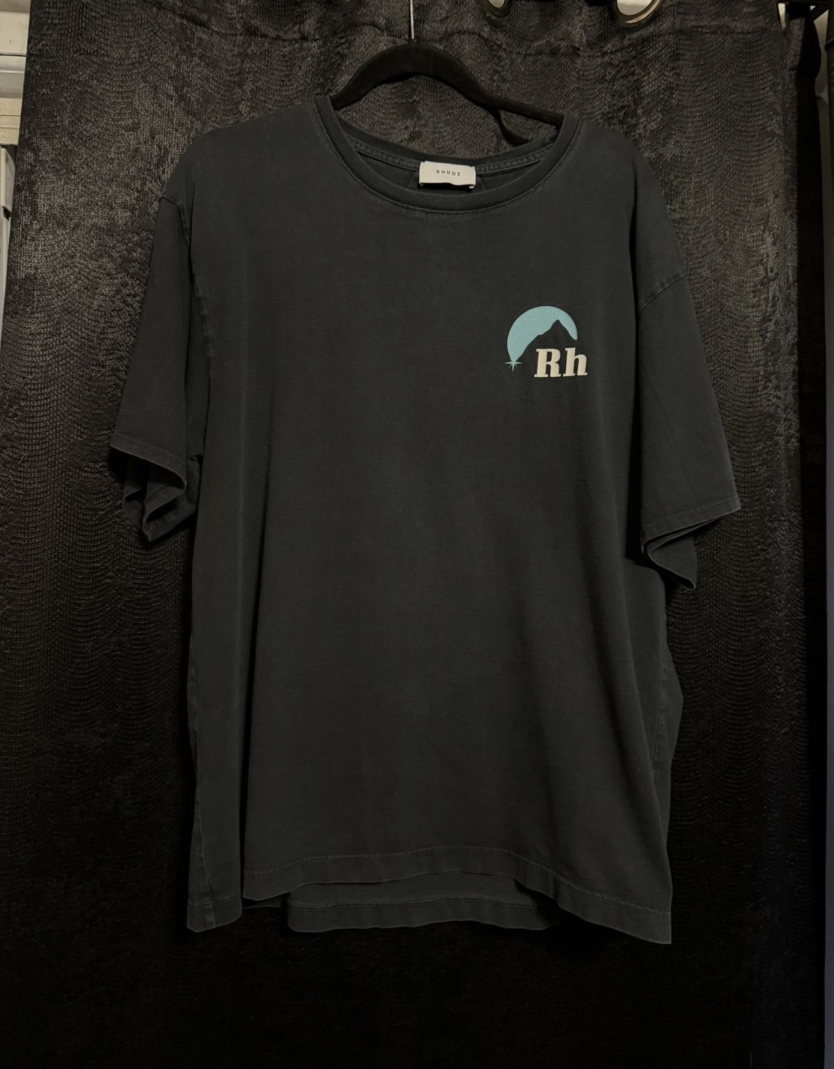 Moonlight Tshirt in Vintage Black