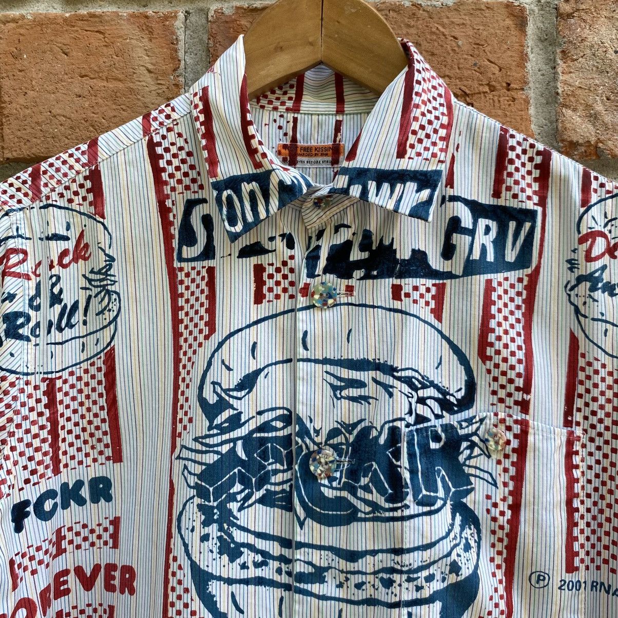 Japanese Brand RNA. Not free kissing Red and White Striped Graphic Shirt Size US M / EU 48-50 / 2 - 7 Thumbnail