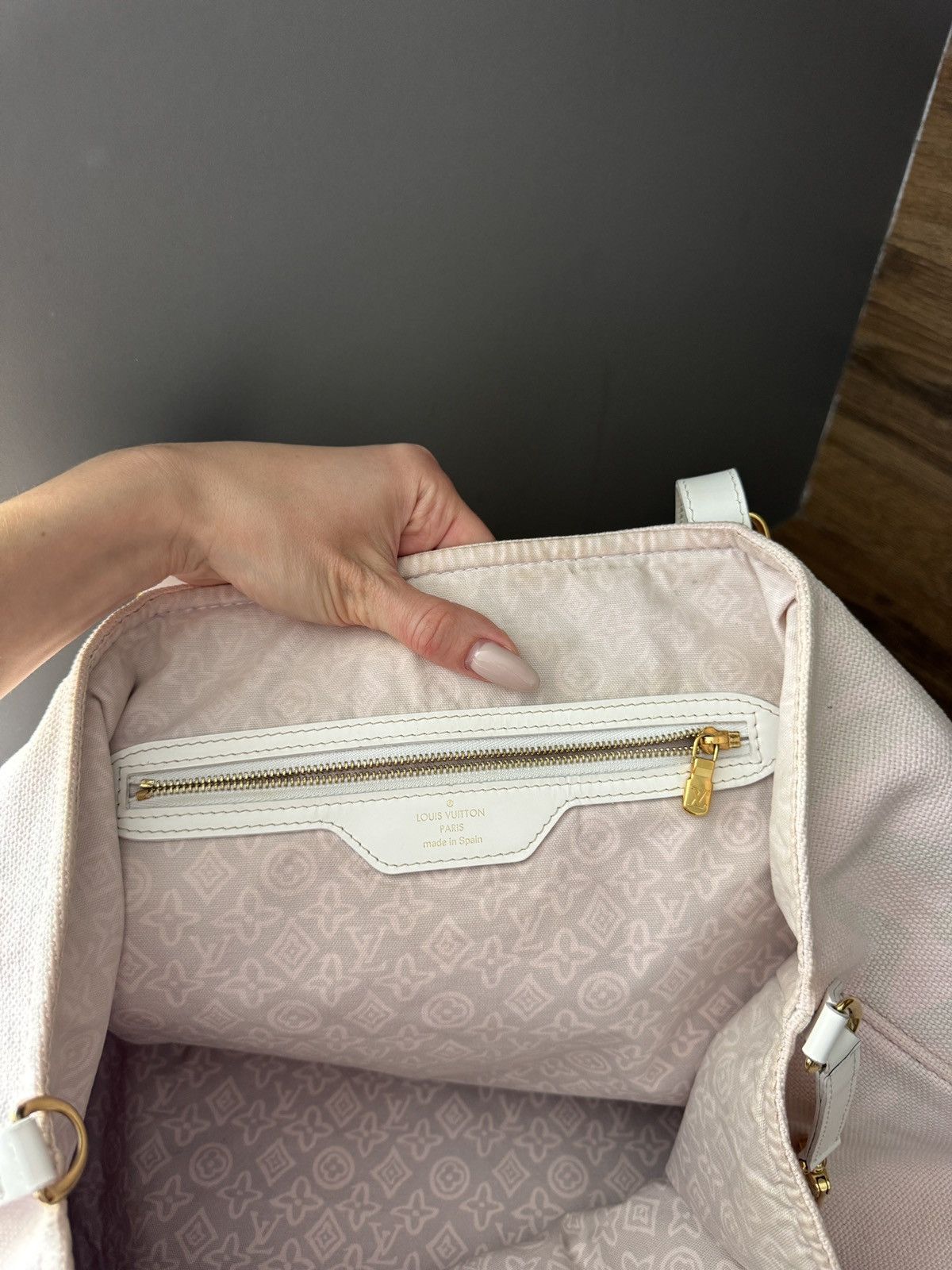 Louis Vuitton Louis Vuitton Tahitienne Cabas PM Pink Tote Bag Size ONE SIZE - 9 Thumbnail