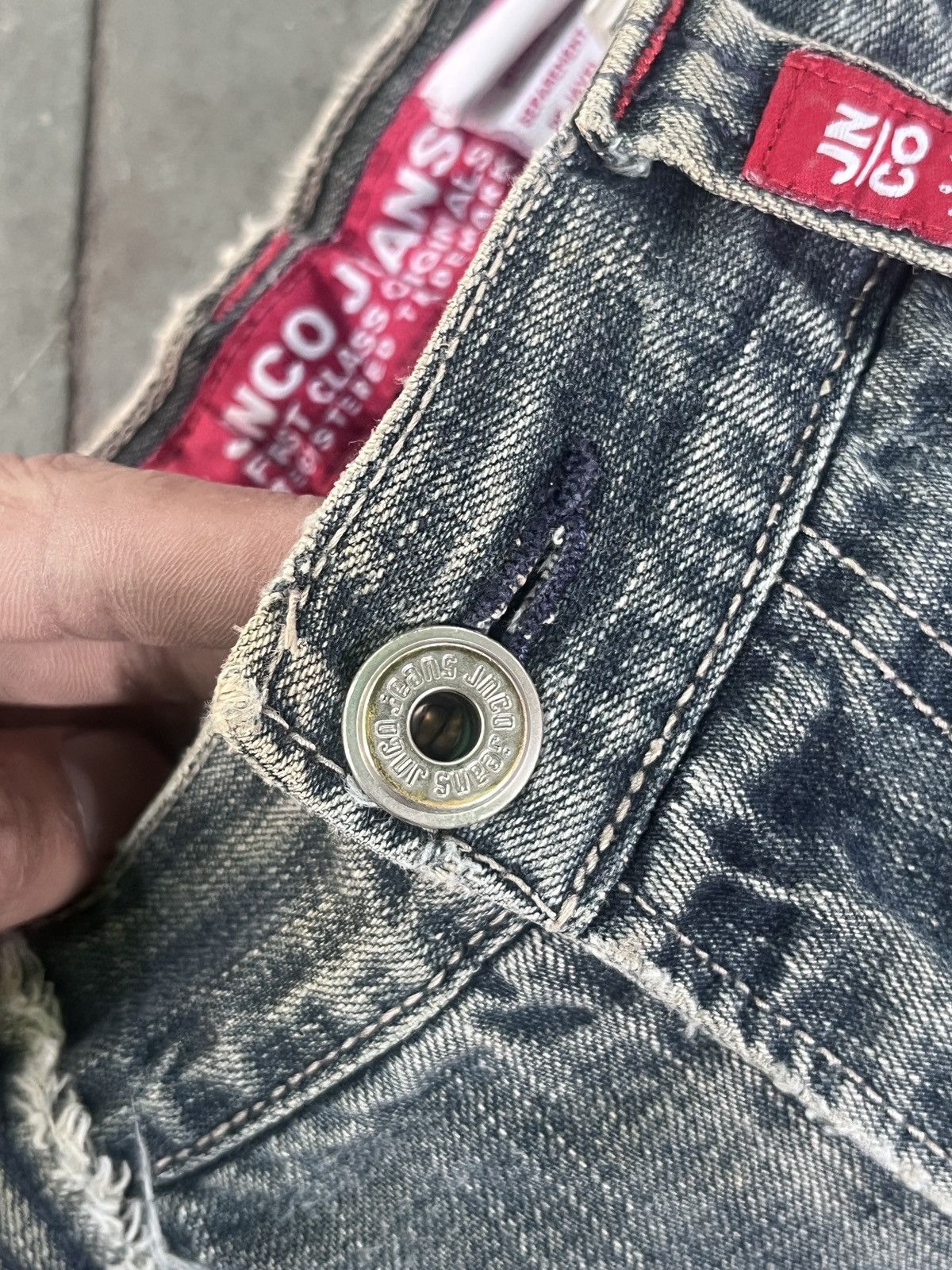 JNCO Vintage Y2K JNCO Spikes Skull Jorts Size US 34 / EU 50 - 7 Thumbnail