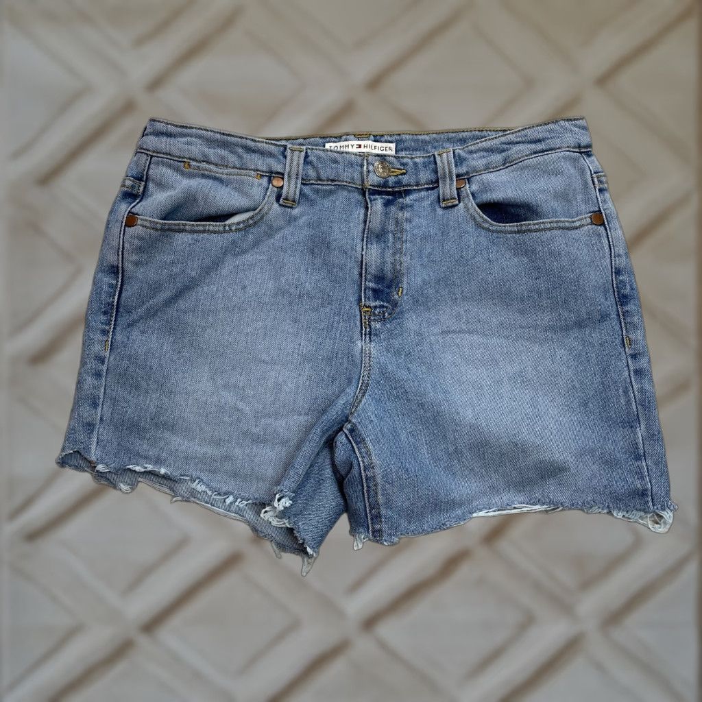 Tommy Hilfiger VINTAGE Tommy Hilfiger Jeans Shorts Womens 12 Hipster Blue Denim Medium Wash Cutoff Size 34" / US 12 / IT 48 - 1 Thumbnail