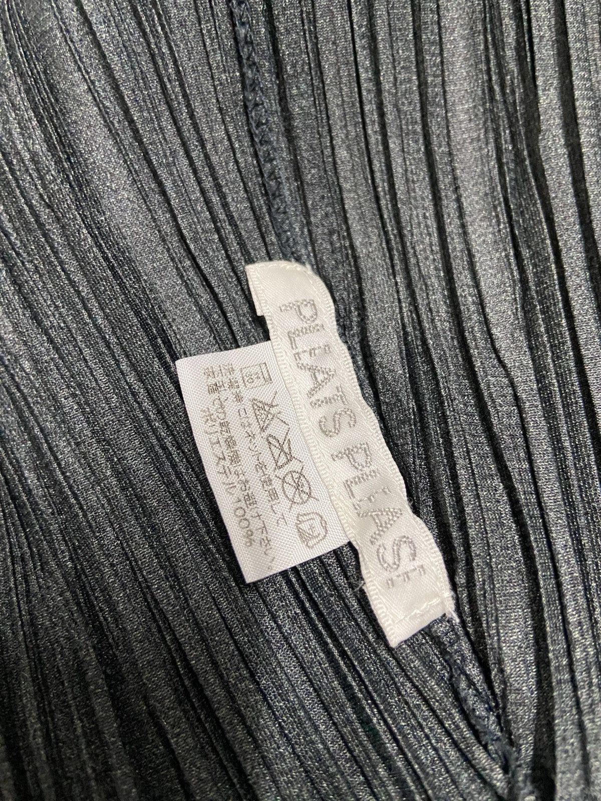 Issey Miyake Vintage Issey Miyake Pleated Jacket Size US M / EU 48-50 / 2 - 5 Thumbnail