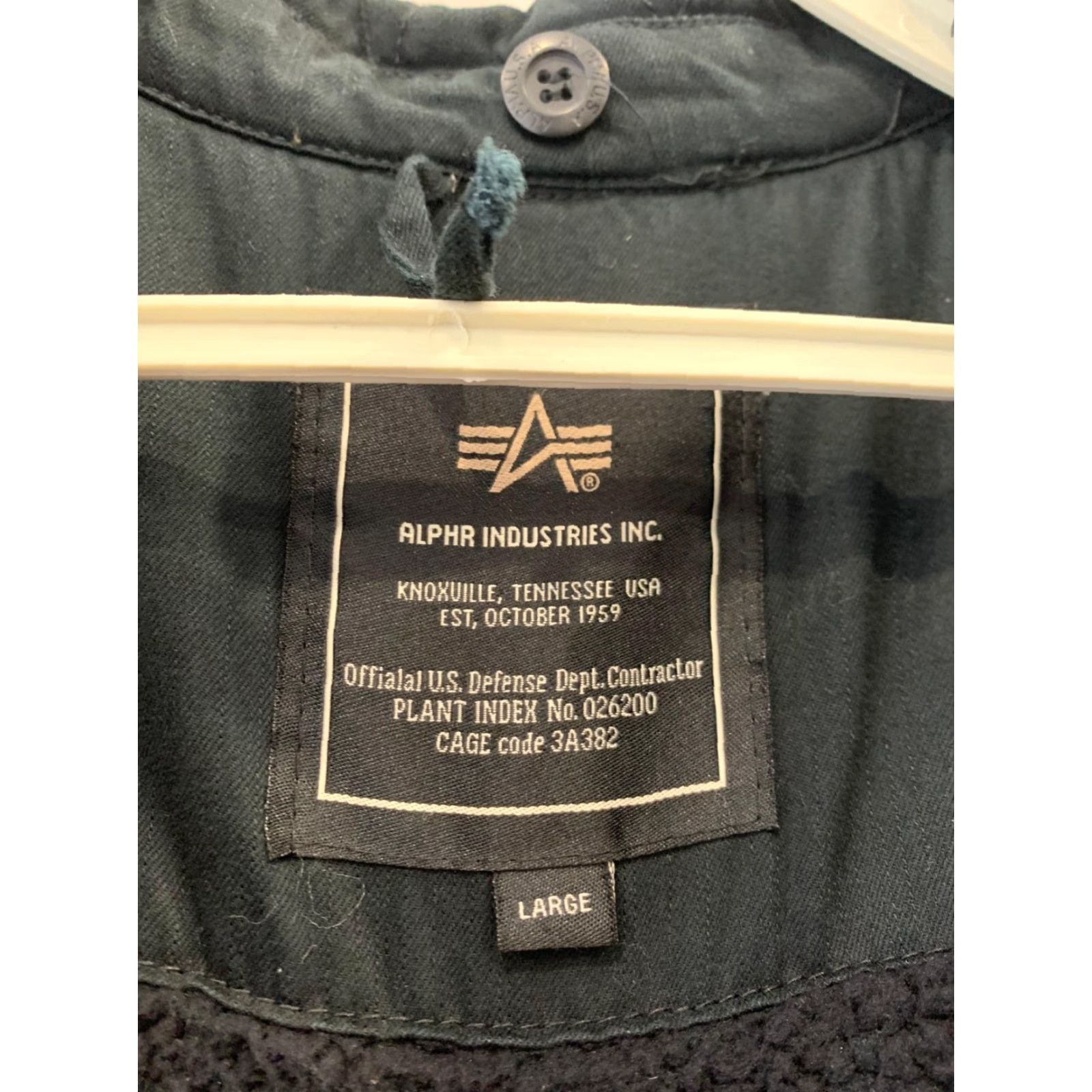 Vintage VINTAGE Alpha Industries Military Field Jacket / Utility Jacket Large Black Unisex Adults L Sherpa Interior Jacket Mens Size US L / EU 52-54 / 3 - 3 Thumbnail