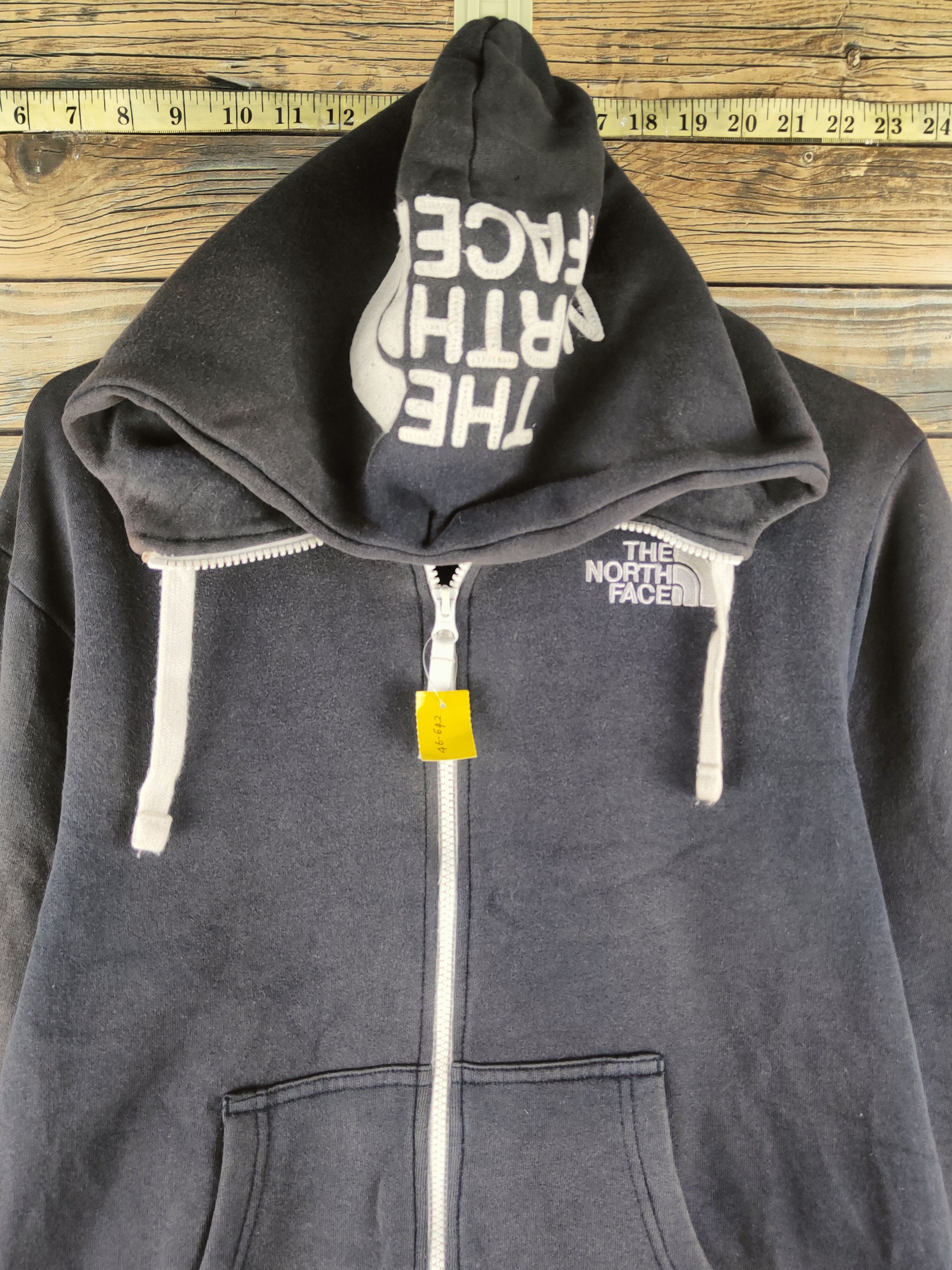 The North Face DL The North Face Navy Hoodie Sweaters #46-642 Size US M / EU 48-50 / 2 - 2 Thumbnail