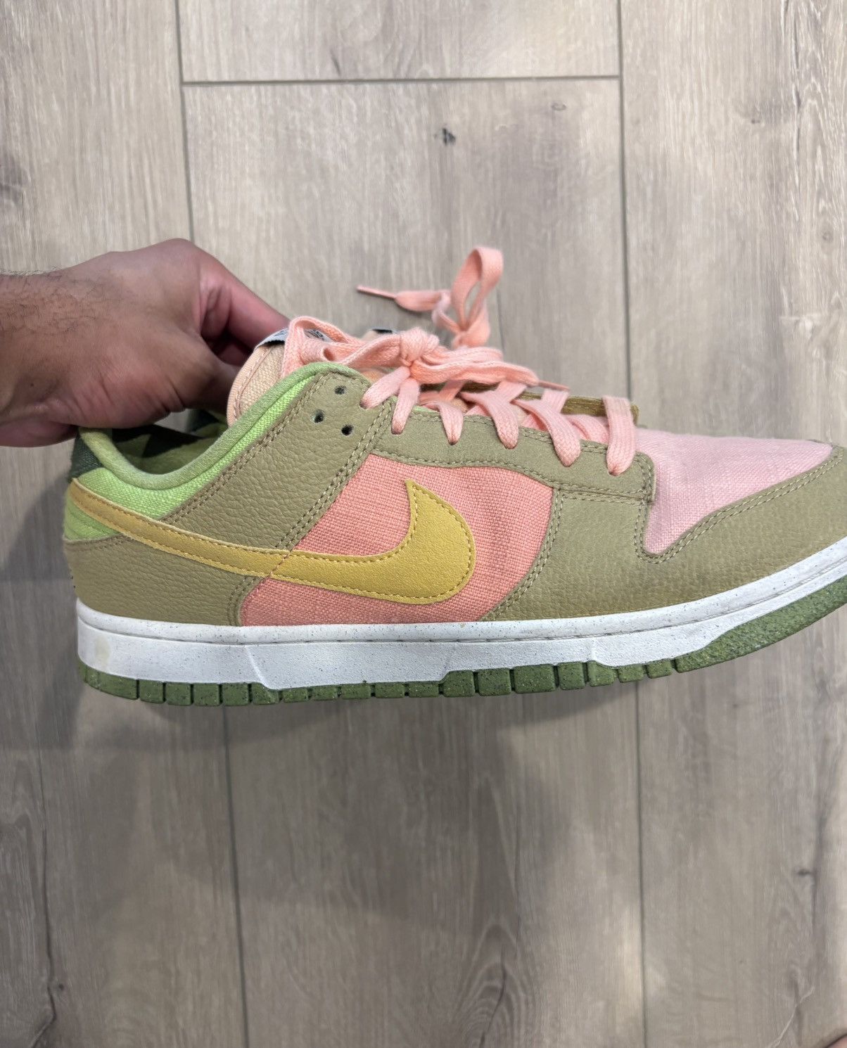 Nike SB Nike Dunk Low Sun Club Size 11.5 Size US 11.5 / EU 44-45 - 2 Thumbnail