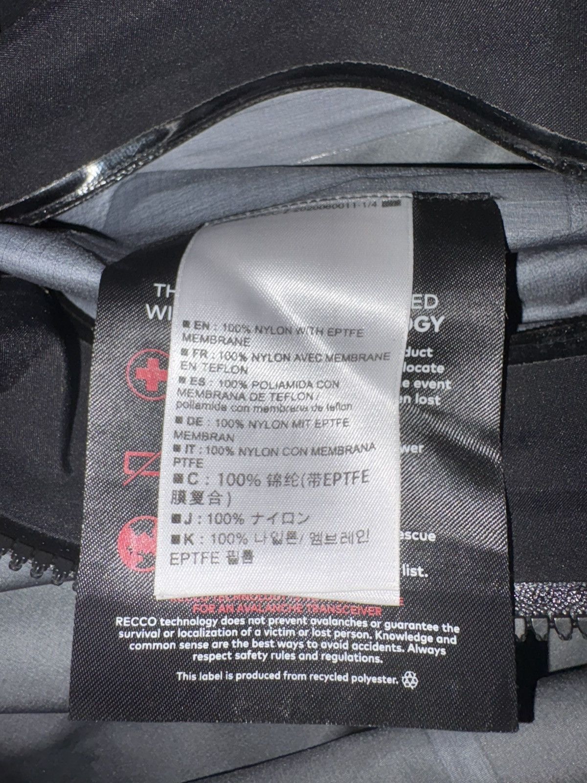 Arc'teryx Arcteryx Alpha SV Size US XS / EU 42 / 0 - 3 Thumbnail