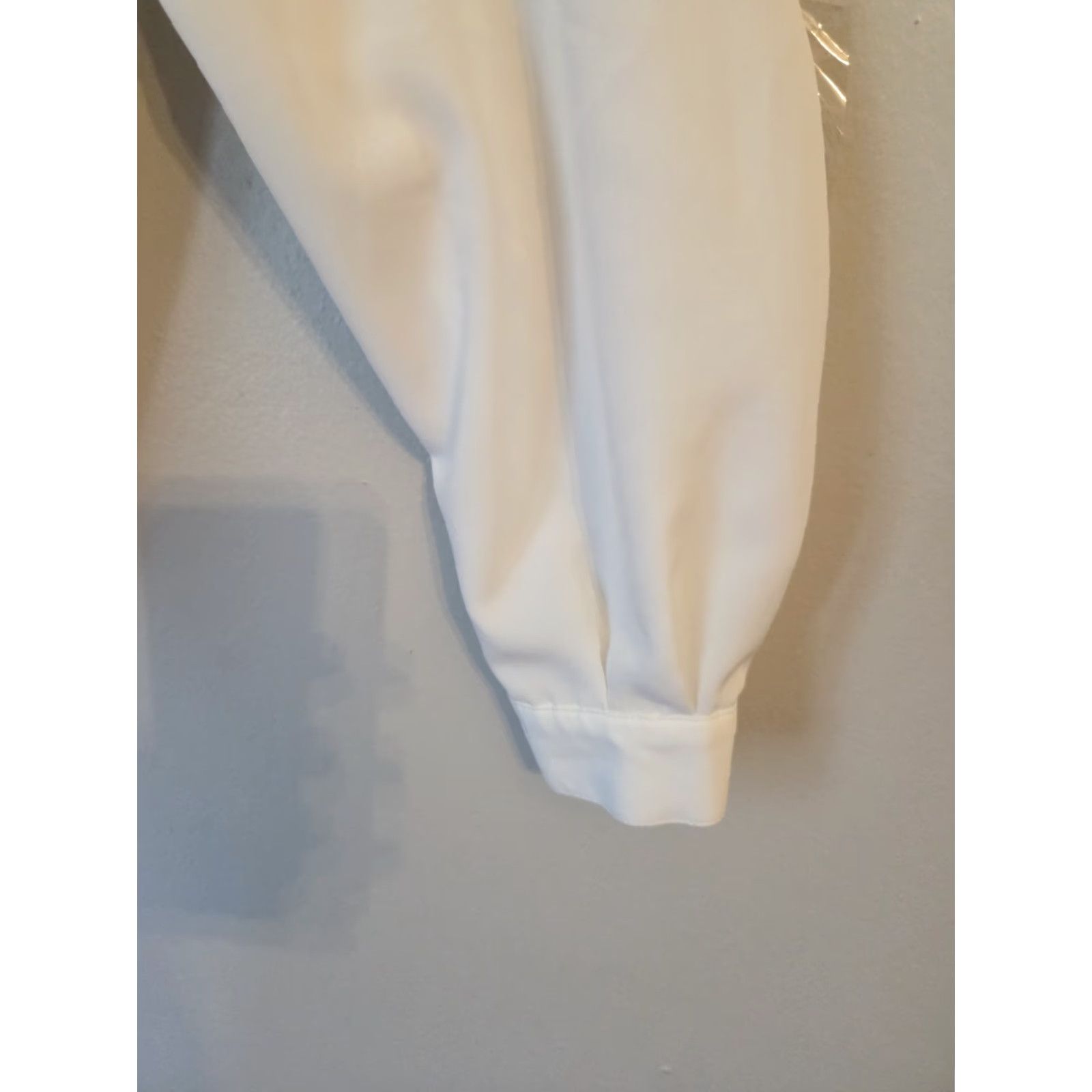 Vintage VINTAGE Koret White Embroidered Trim Button Up Top Blouse Womens Size 12 Shirt 1980s 1990s White Embroidered Koret Shirt Womens Size 12 Size XL / US 12-14 / IT 48-50 - 5 Thumbnail