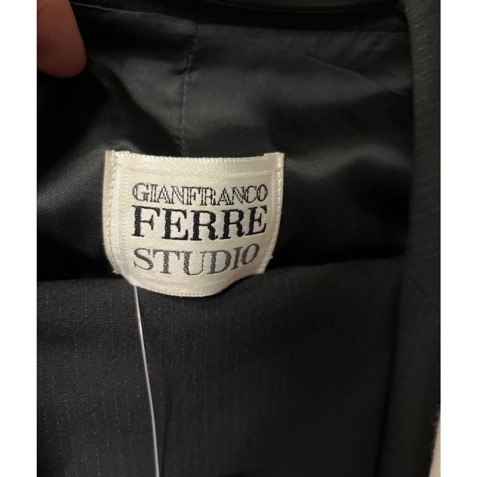 Gianfranco Ferre Gianfranco Ferré Black Wool Suit - US8/L Size L / US 10 / IT 46 - 8 Thumbnail