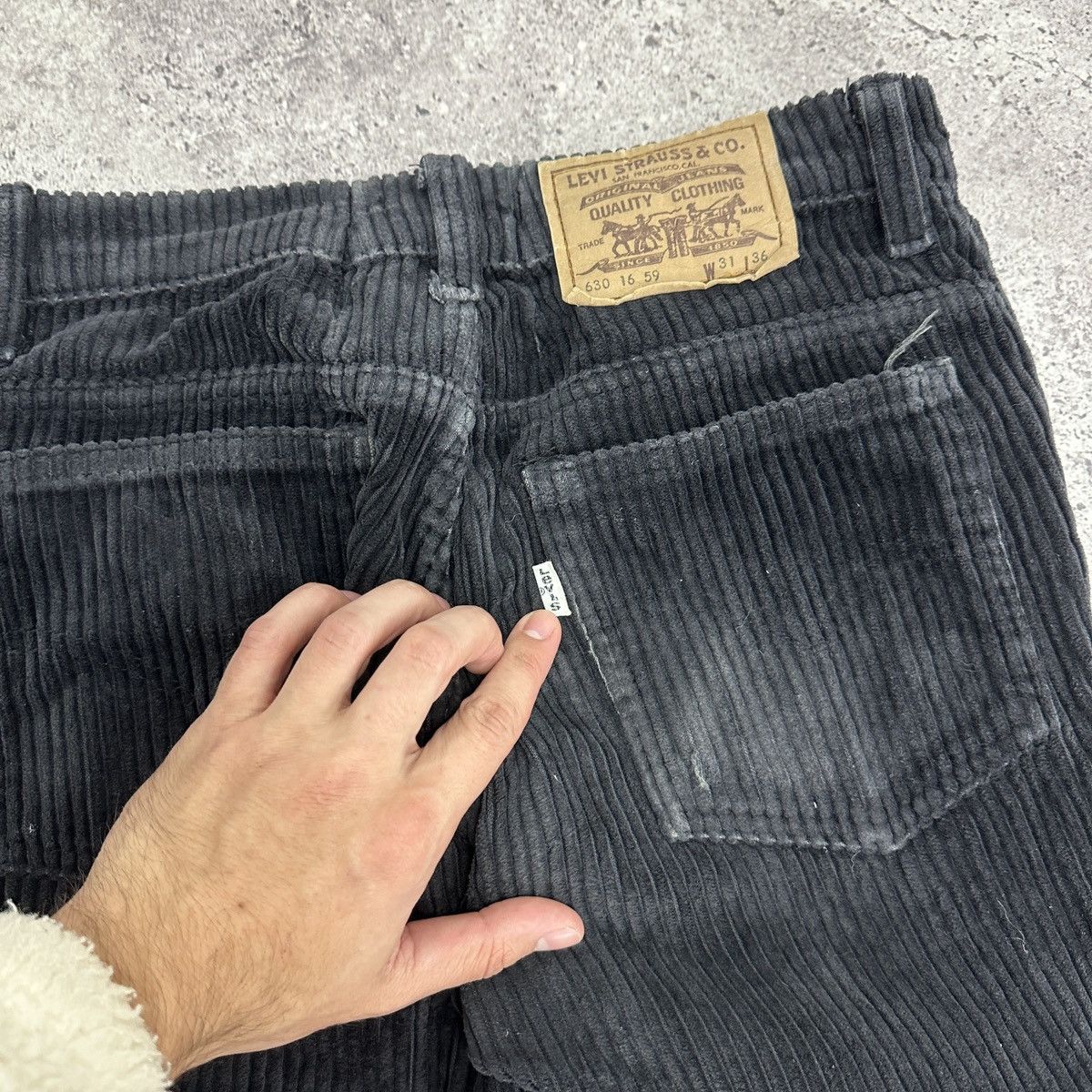 Levi's Vintage 1973 70s Levis Corduroy Bootcut Jeans France rare og Size US 31 - 11 Thumbnail