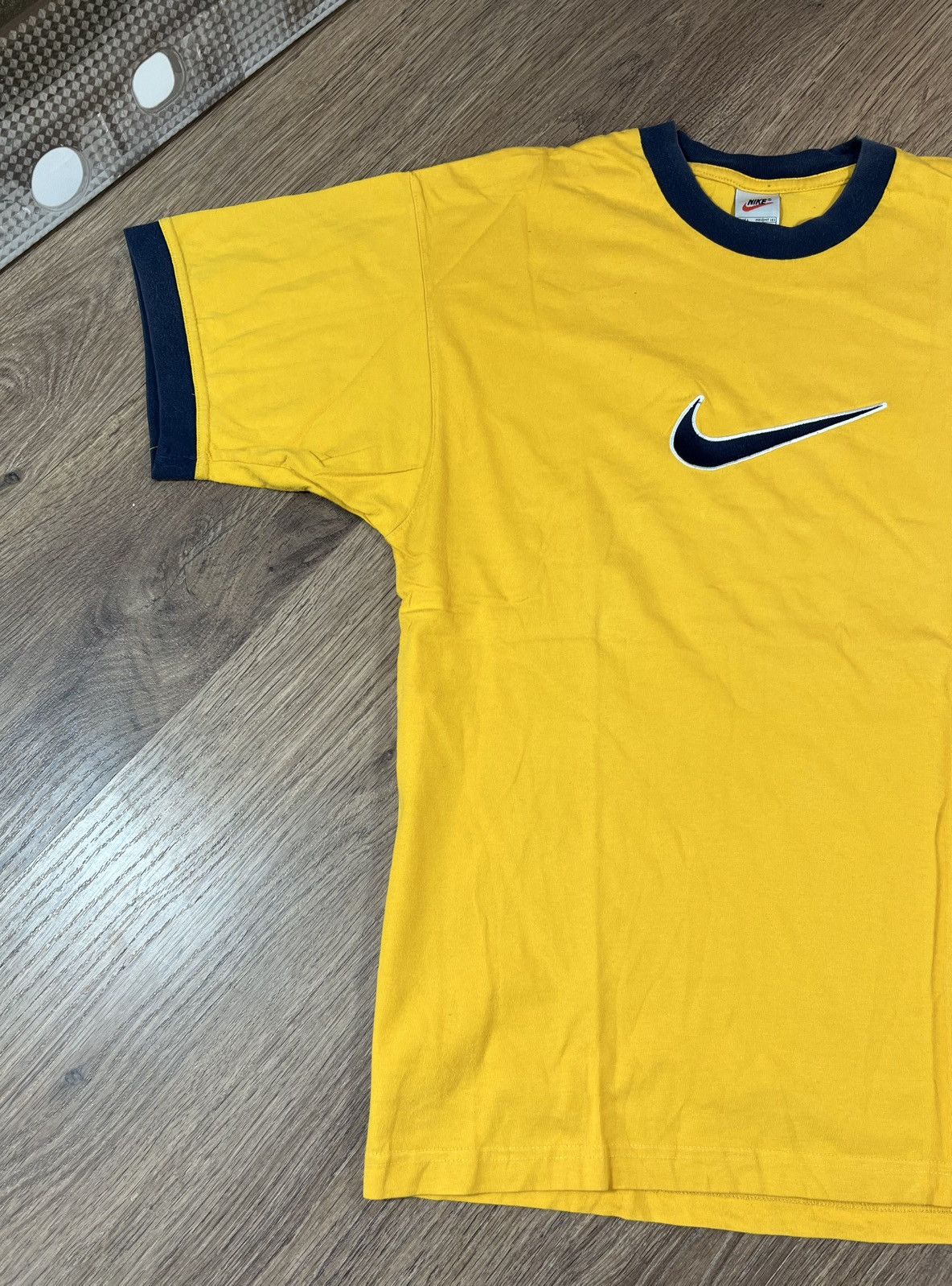 Vintage Nike Vintage 90s Center Swoosh T Shirt Size US L / EU 52-54 / 3 - 2 Thumbnail