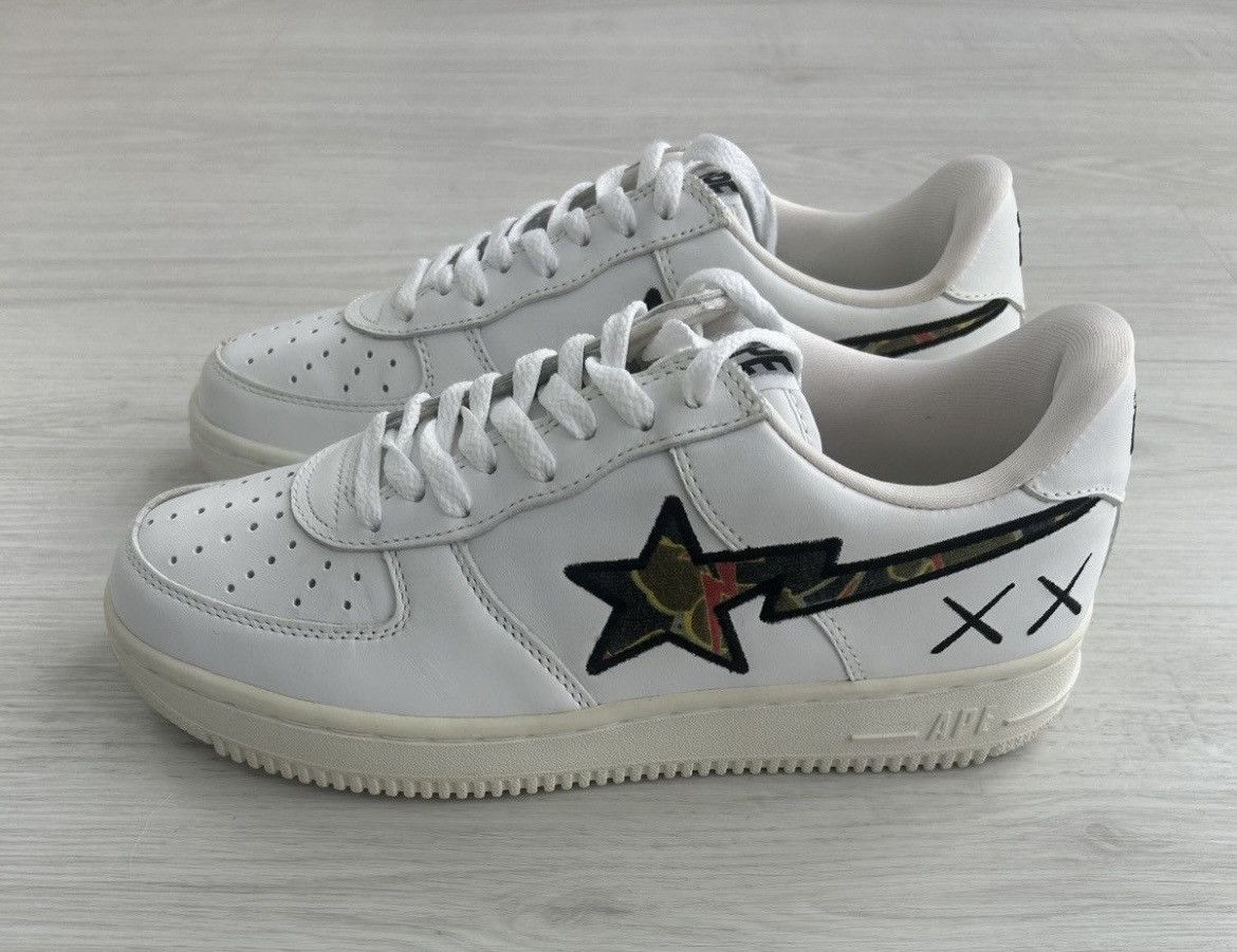Bape × Kaws VERY RARE OG 2005 A BATHING APE X KAWS BAPESTA Size US 9.5 / EU 42-43 - 2 Thumbnail