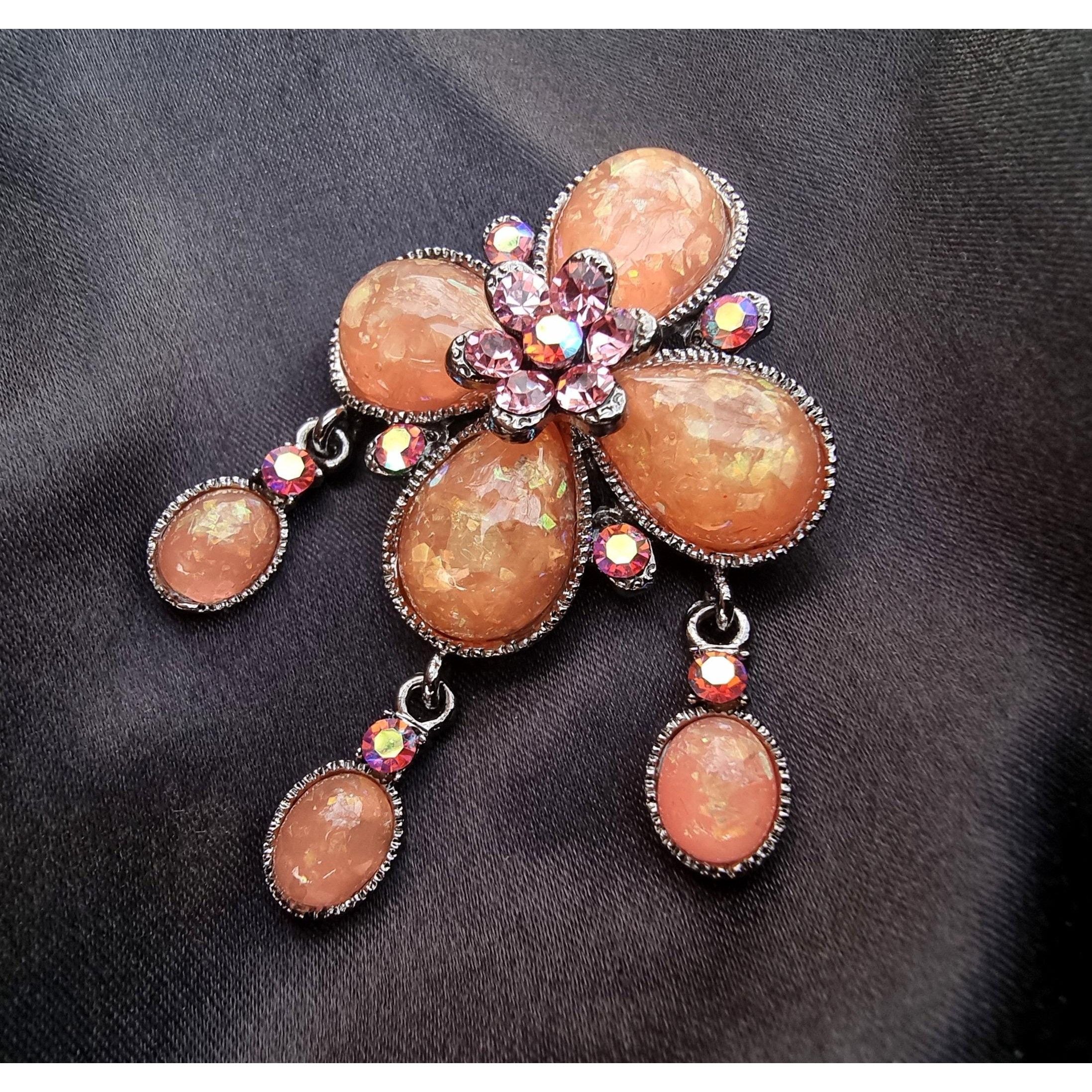 Vintage Rare Find Vintage SNK Signed Melon Opal Cabochon Rhinestones Size ONE SIZE - 2 Thumbnail
