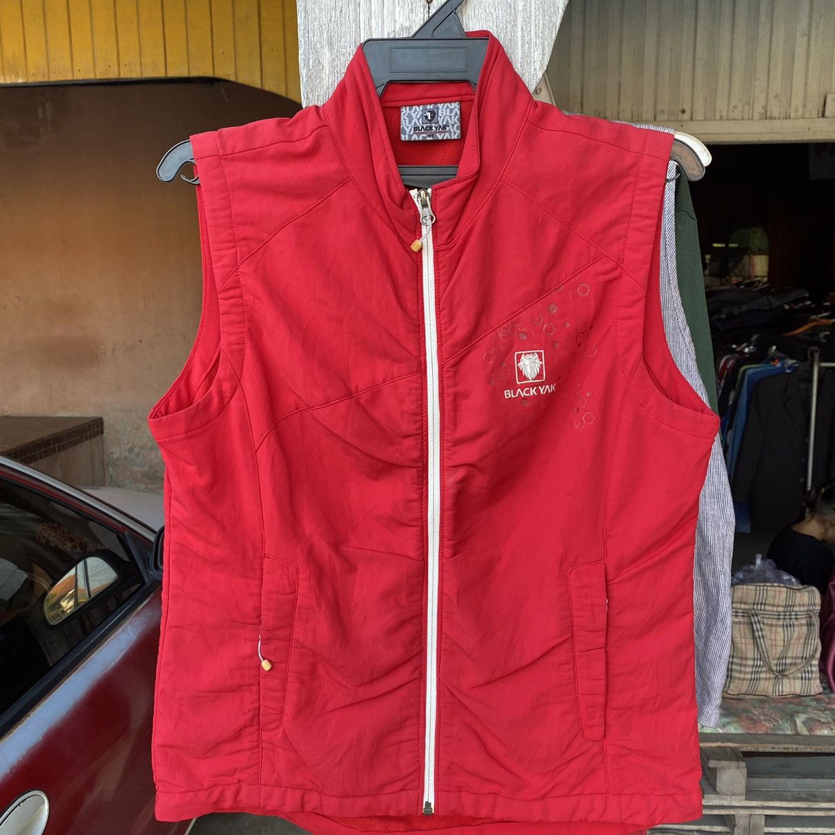 BLACKYAK × Vintage Black yak vest Size US S / EU 44-46 / 1 - 1 Thumbnail